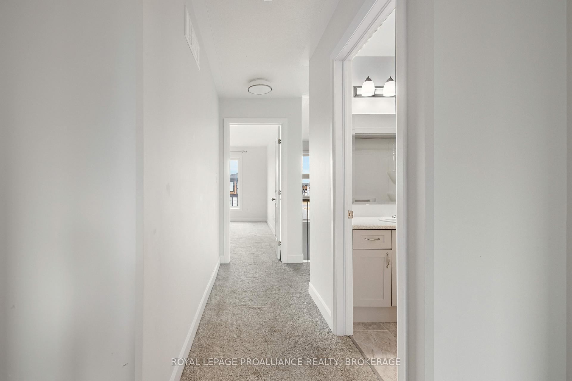 Photo 12 of 133 Superior Drive, Loyalist, Amherstview — HOMEH