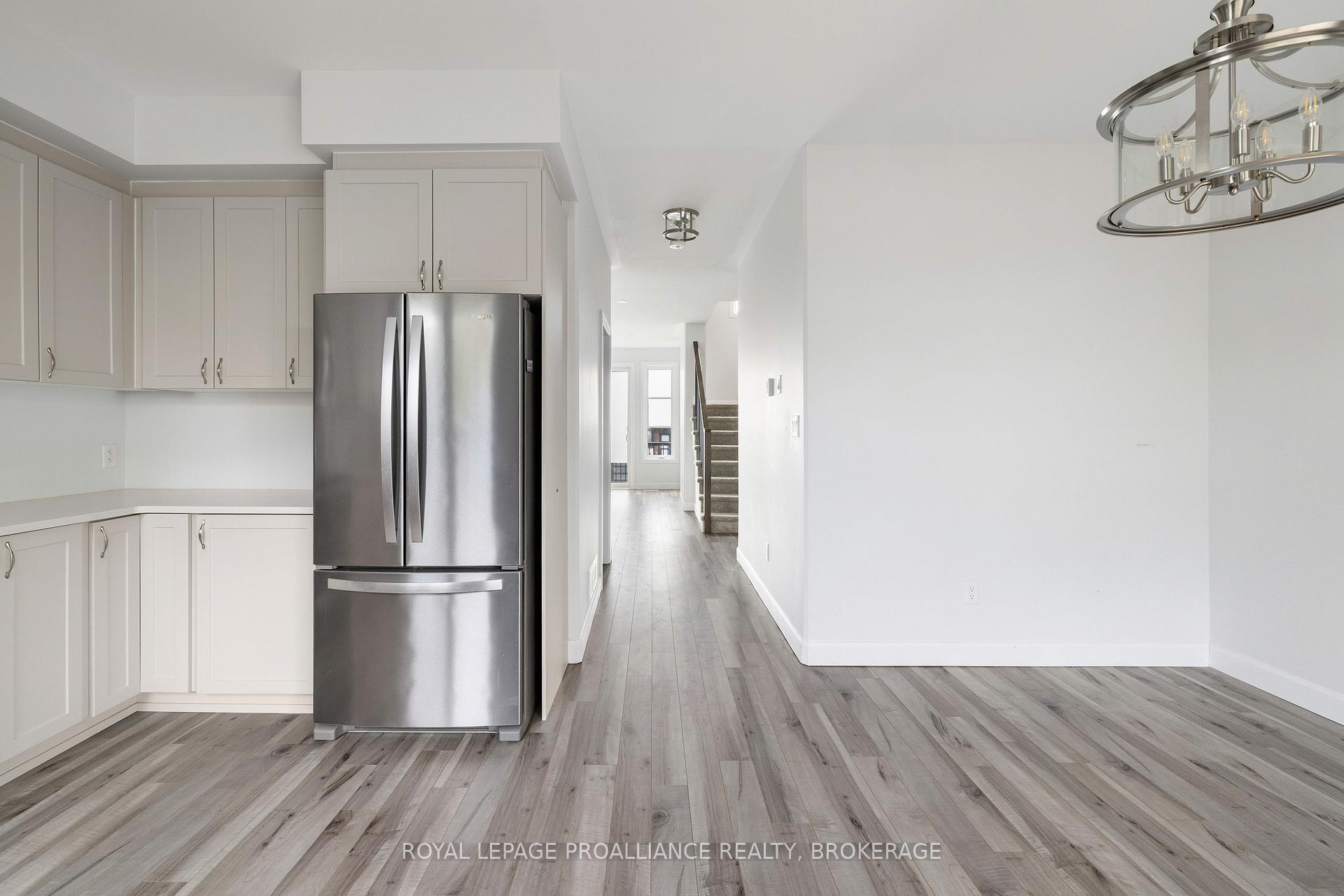 Photo 23 of 133 Superior Drive, Loyalist, Amherstview — HOMEH