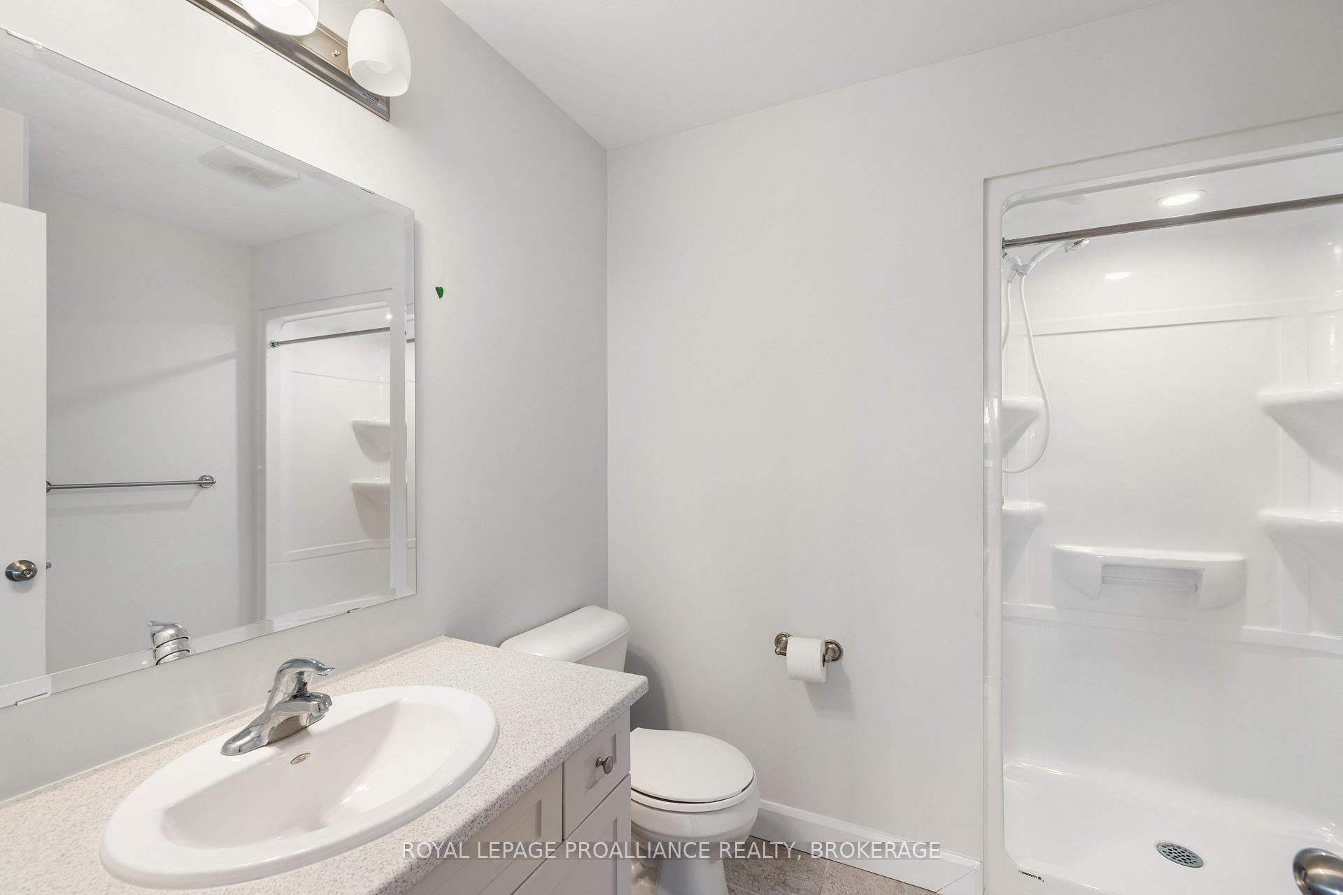 Photo 24 of 133 Superior Drive, Loyalist, Amherstview — HOMEH