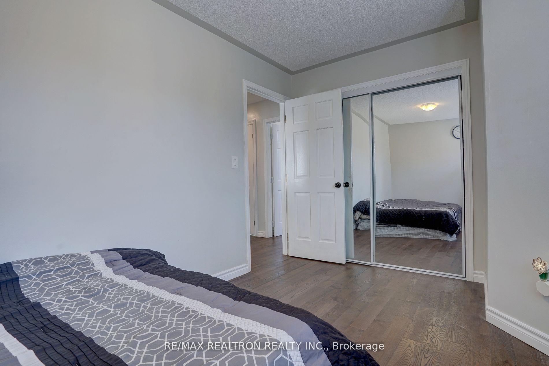 Photo 22 of 2 Mccaul Street, Markham, Berczy — HOMEH