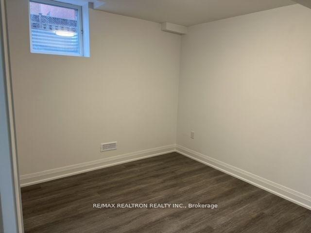 Photo 29 of 2 Mccaul Street, Markham, Berczy — HOMEH