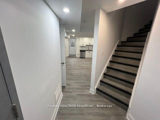 Photo 32 of 2 Mccaul Street, Markham, Berczy — HOMEH