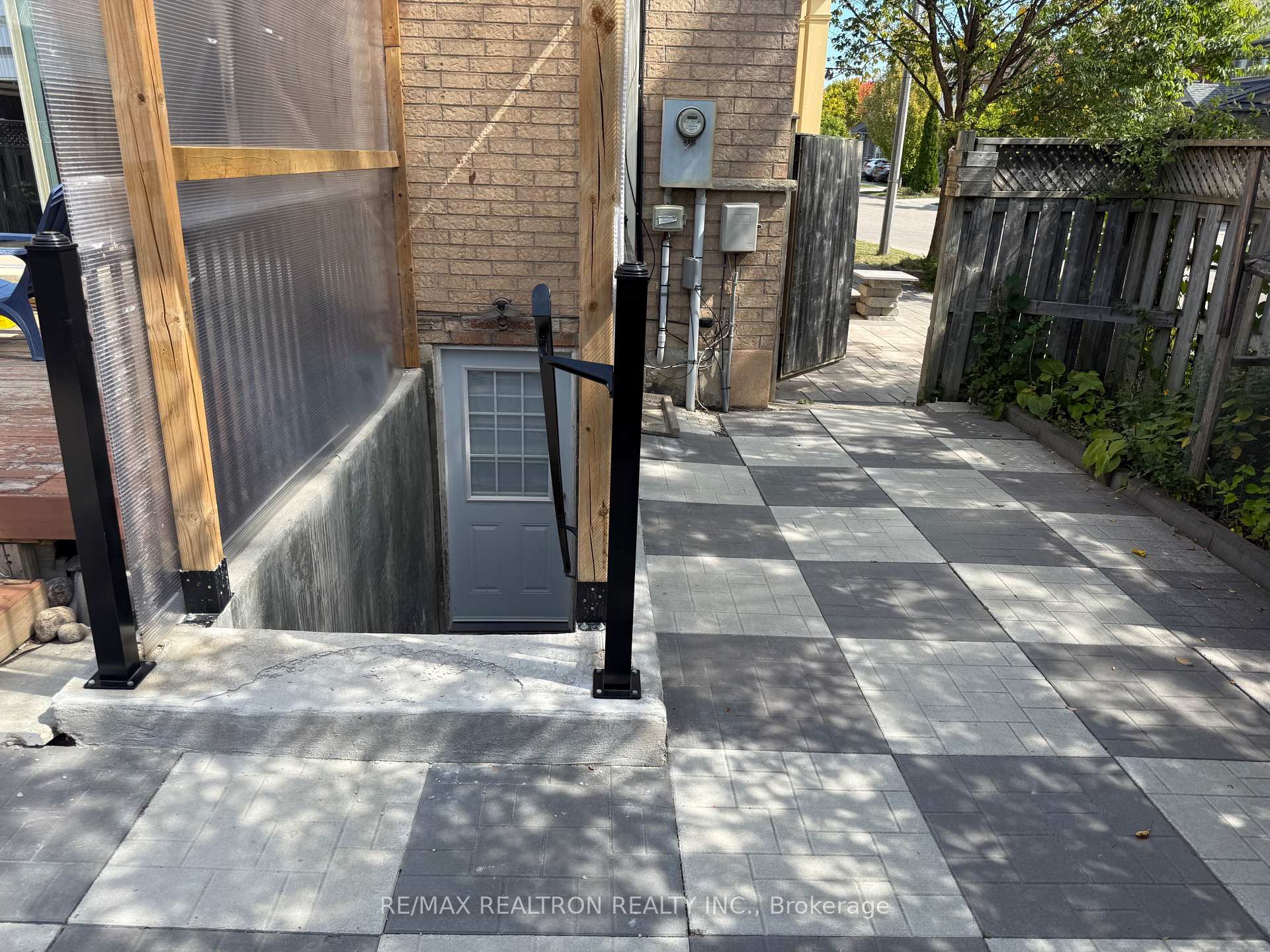 Photo 36 of 2 Mccaul Street, Markham, Berczy — HOMEH