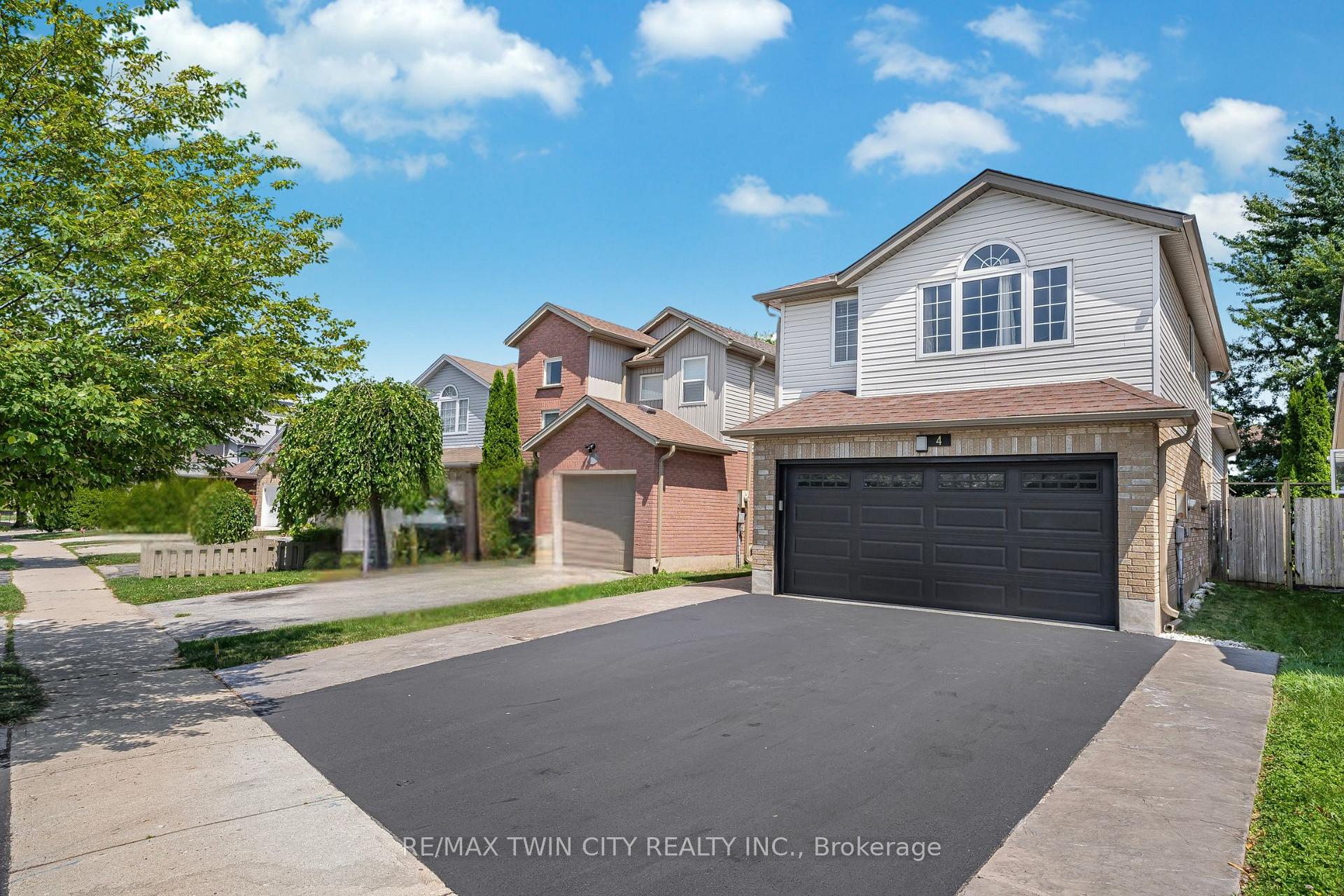Photo 1 of 4 Orchid Crescent, Kitchener — HOMEH