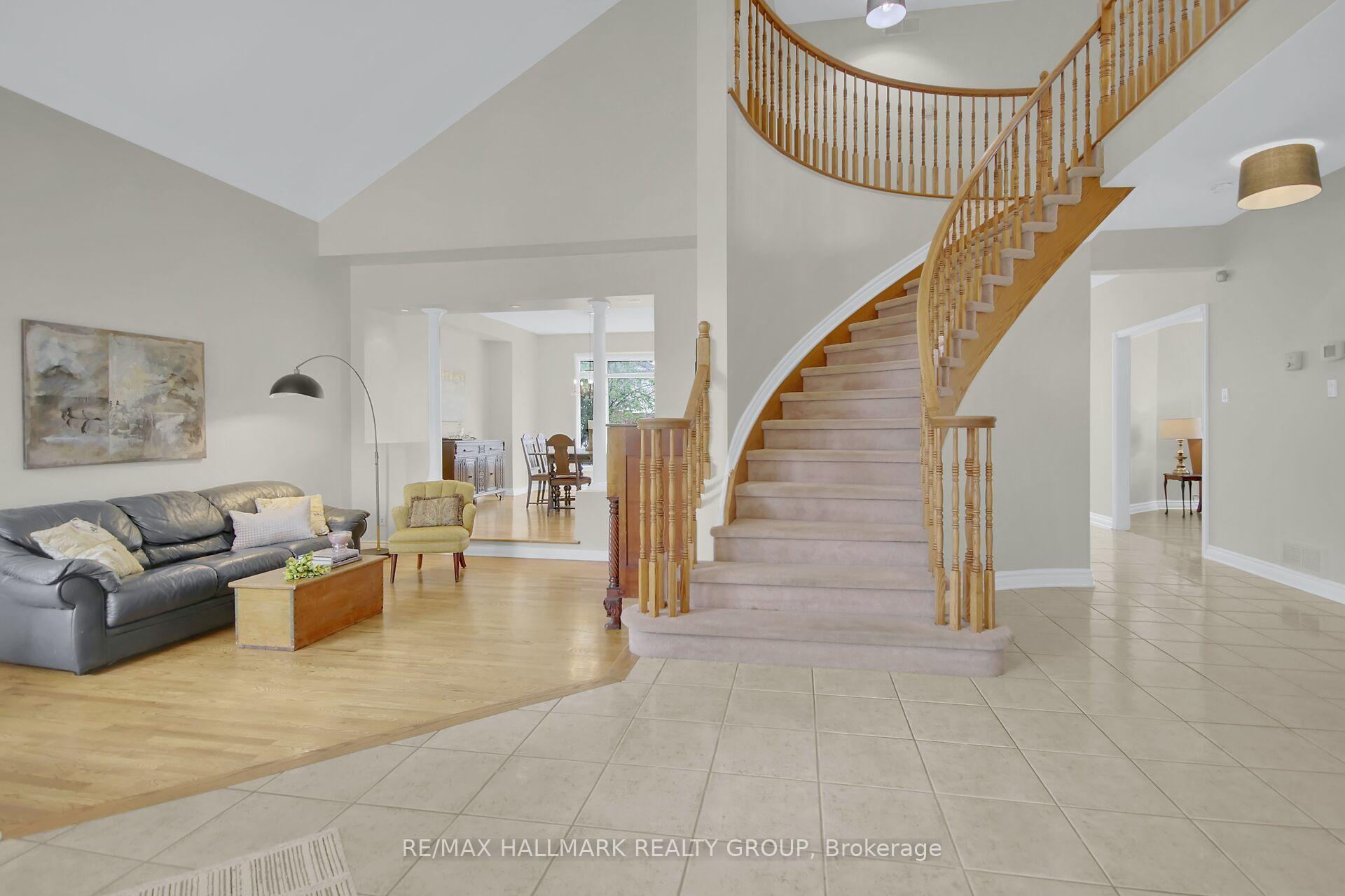 Photo 3 of 138 Shaughnessy Crescent, Ottawa, Kanata - Kanata Lakes/Heritage Hills — HOMEH