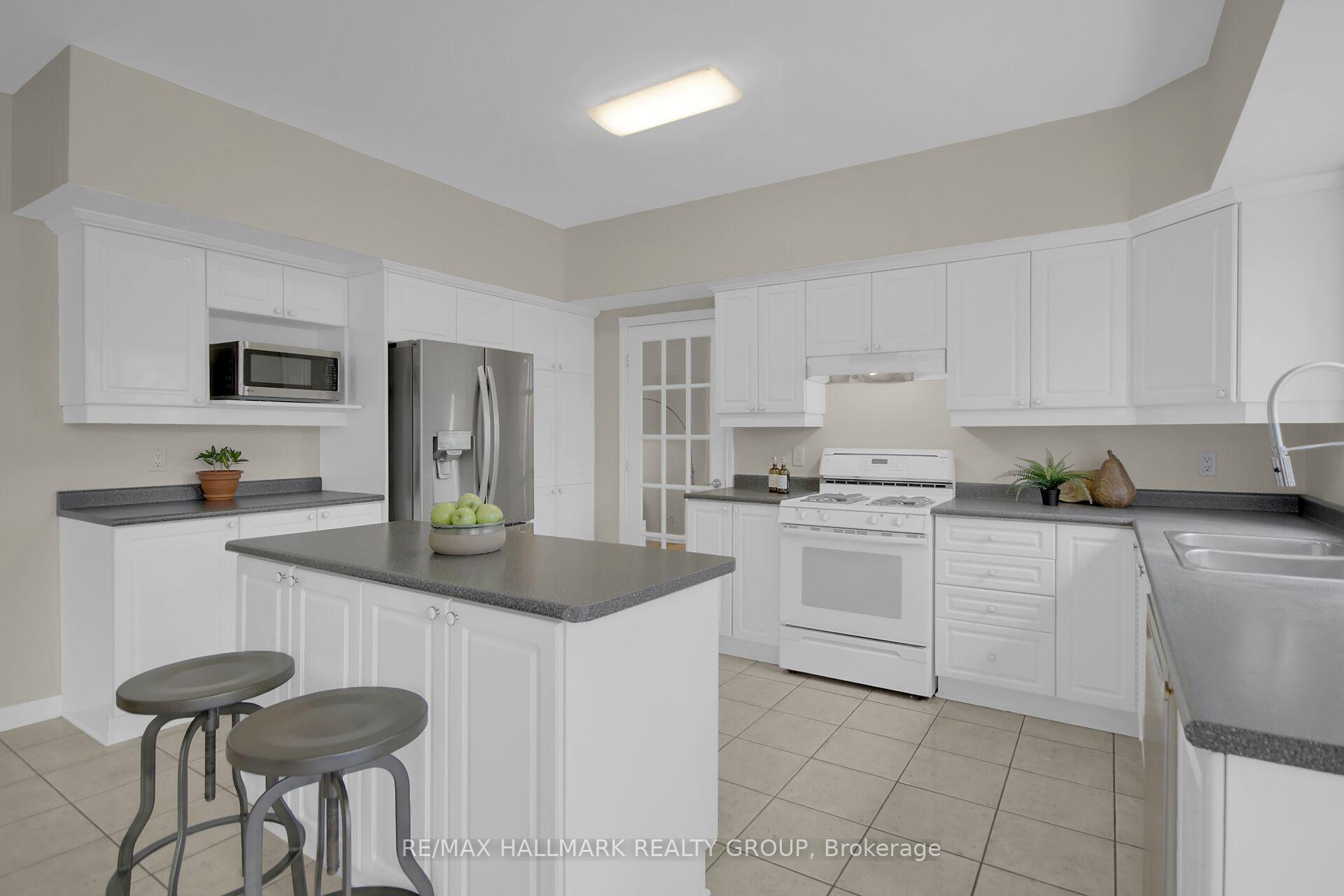 Photo 16 of 138 Shaughnessy Crescent, Ottawa, Kanata - Kanata Lakes/Heritage Hills — HOMEH