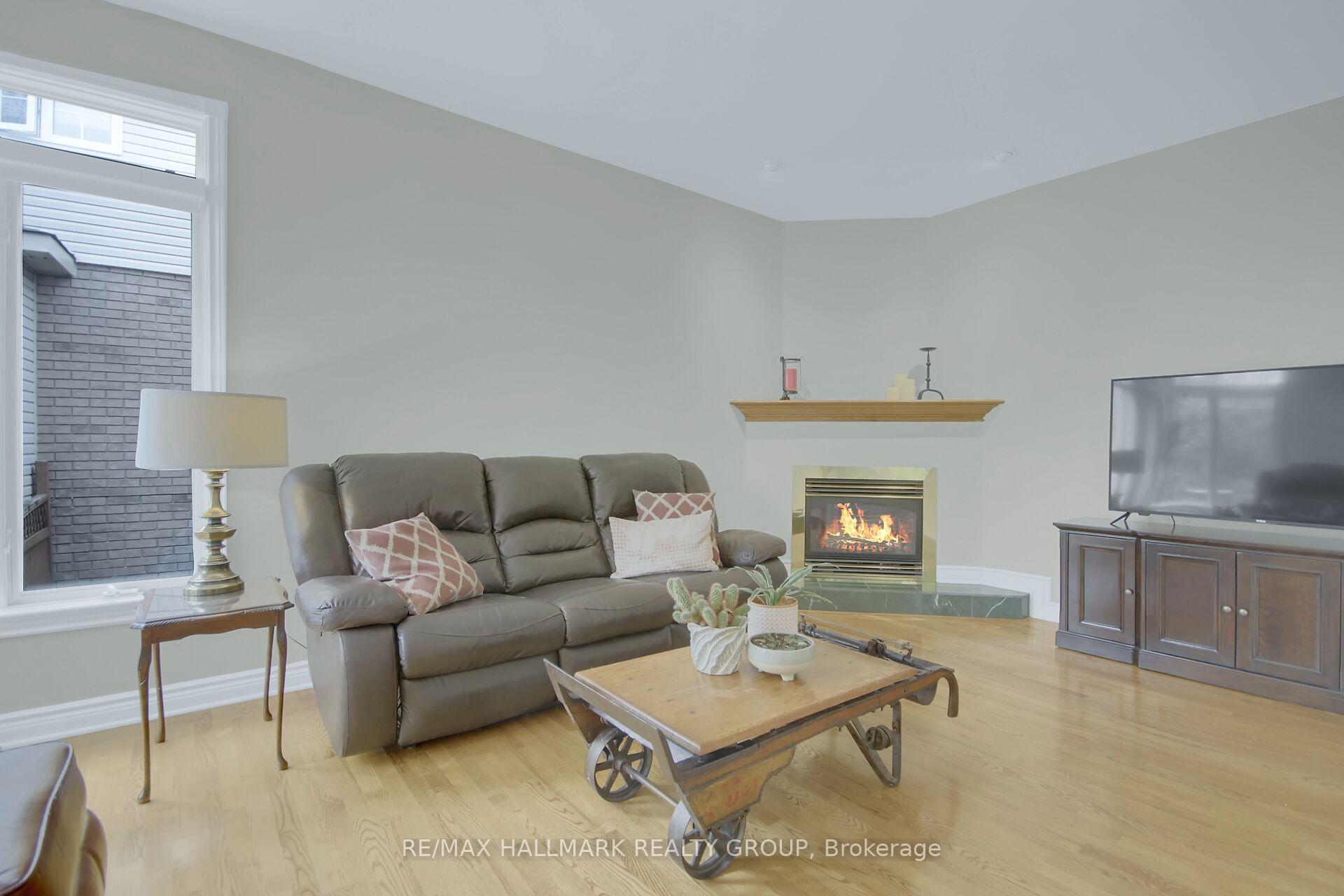 Photo 24 of 138 Shaughnessy Crescent, Ottawa, Kanata - Kanata Lakes/Heritage Hills — HOMEH