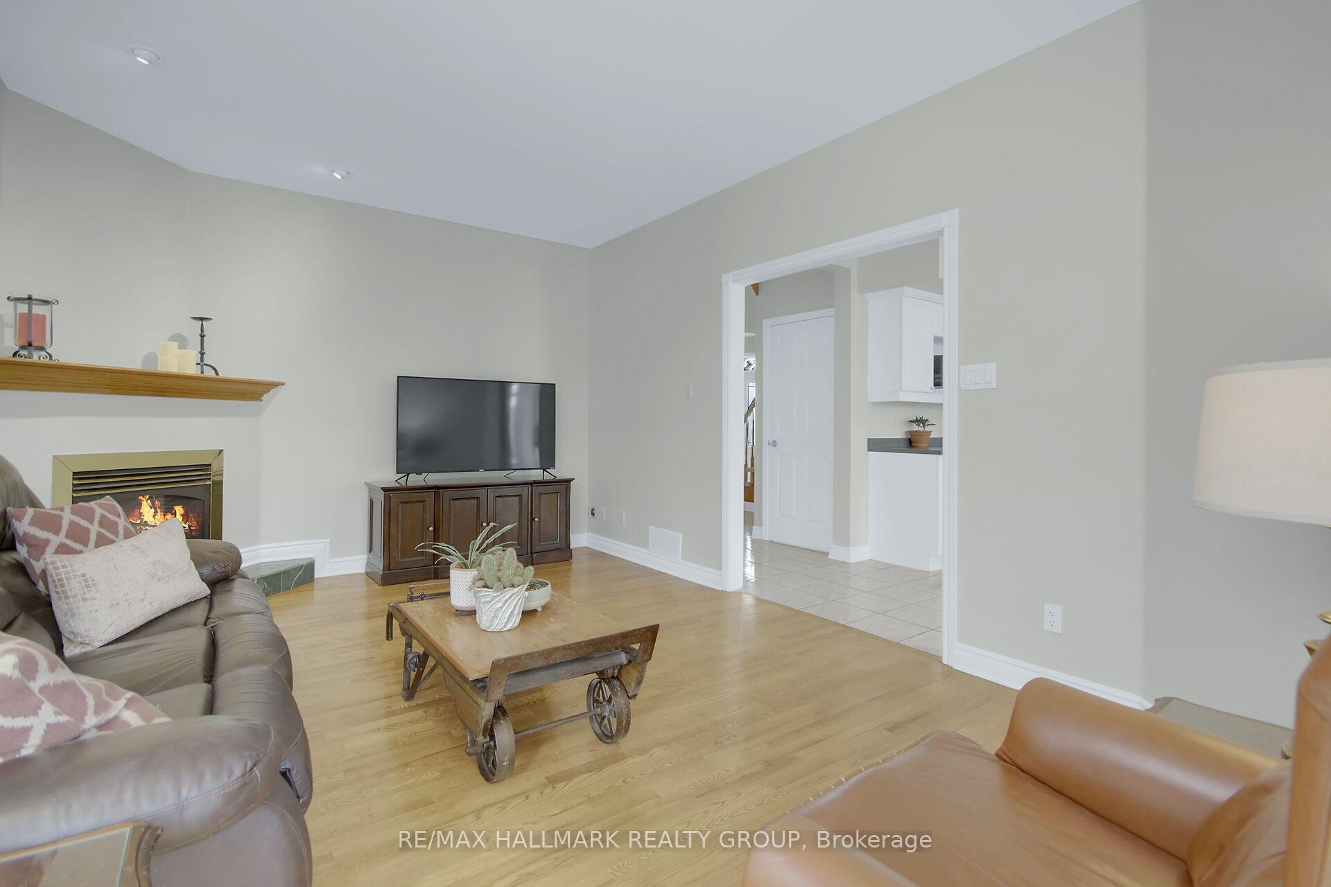 Photo 33 of 138 Shaughnessy Crescent, Ottawa, Kanata - Kanata Lakes/Heritage Hills — HOMEH