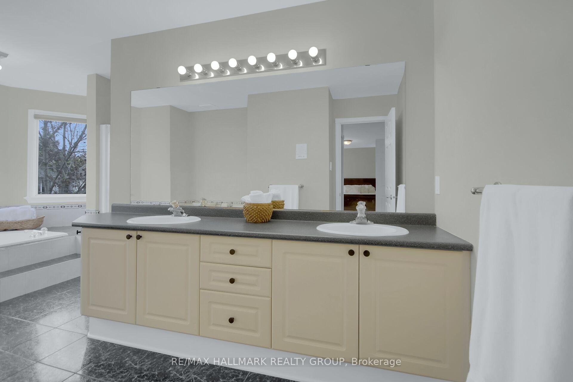 Photo 38 of 138 Shaughnessy Crescent, Ottawa, Kanata - Kanata Lakes/Heritage Hills — HOMEH