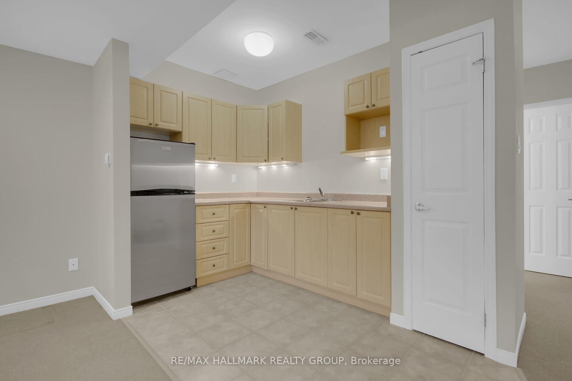 Photo 42 of 138 Shaughnessy Crescent, Ottawa, Kanata - Kanata Lakes/Heritage Hills — HOMEH