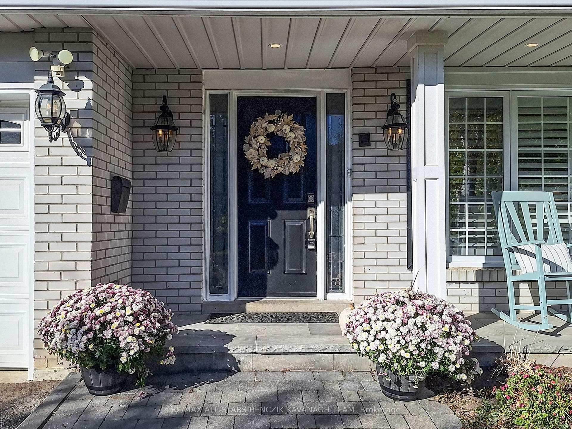 Photo 2 of 14 Hamilton Hall Drive, Markham, Markham Village — HOMEH