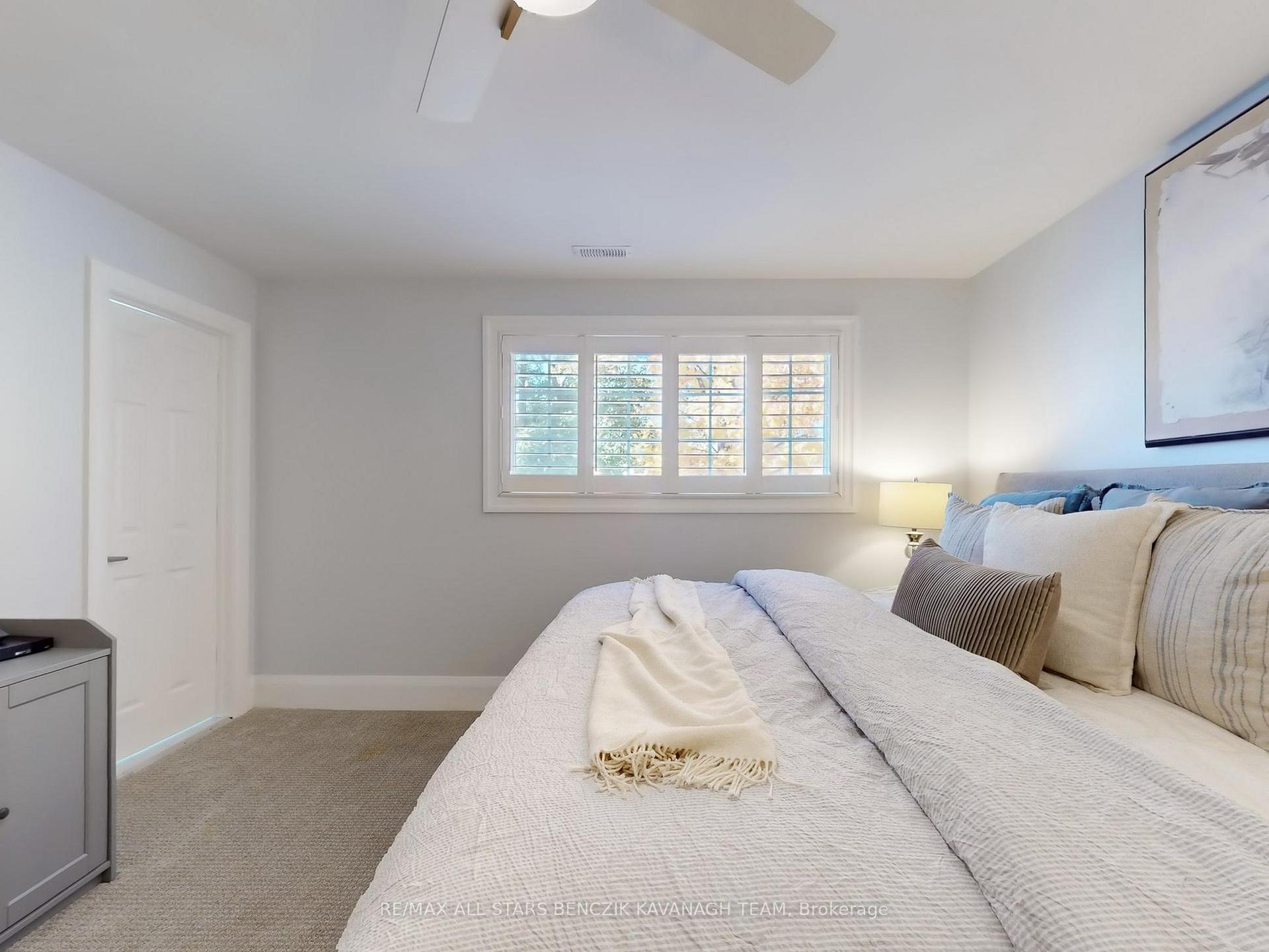 Photo 11 of 14 Hamilton Hall Drive, Markham, Markham Village — HOMEH