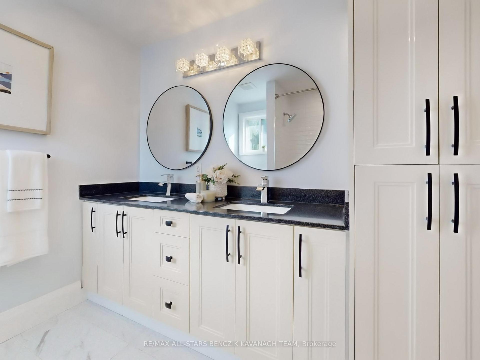 Photo 16 of 14 Hamilton Hall Drive, Markham, Markham Village — HOMEH
