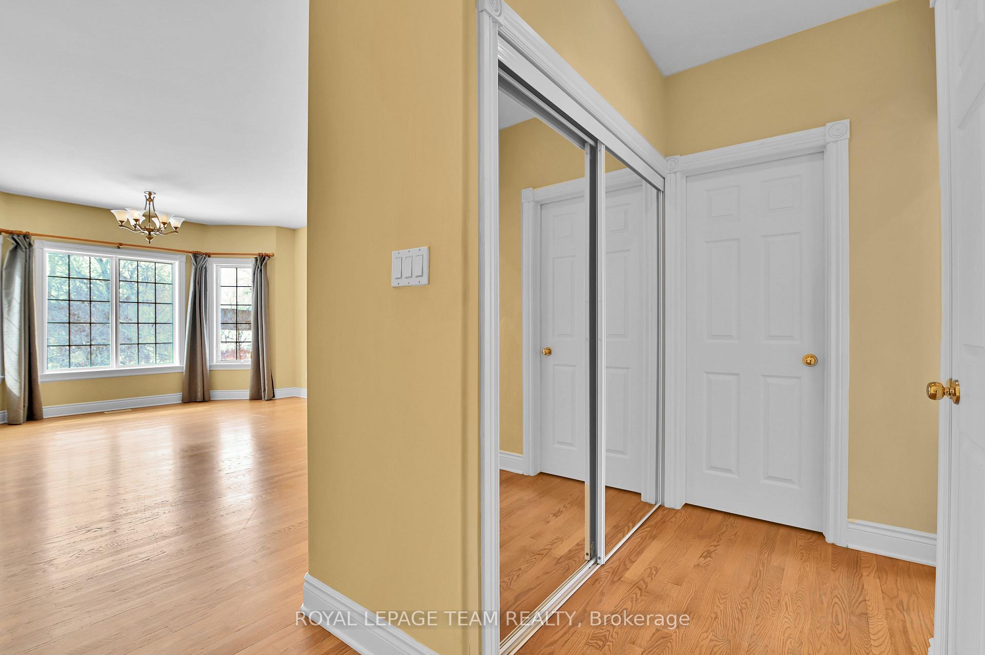 Photo 16 of 5618 Carrison Drive, Ottawa, Manotick Village & Manotick Estates — HOMEH