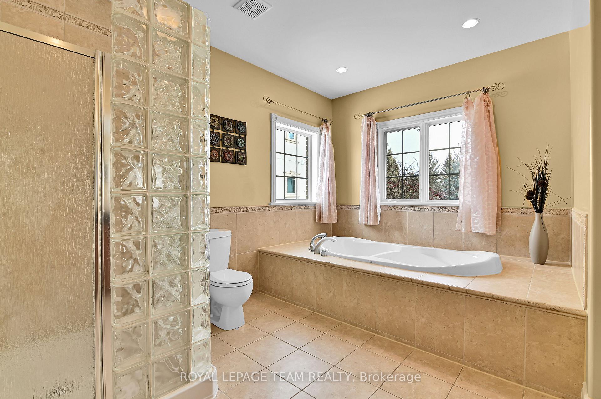 Photo 18 of 5618 Carrison Drive, Ottawa, Manotick Village & Manotick Estates — HOMEH