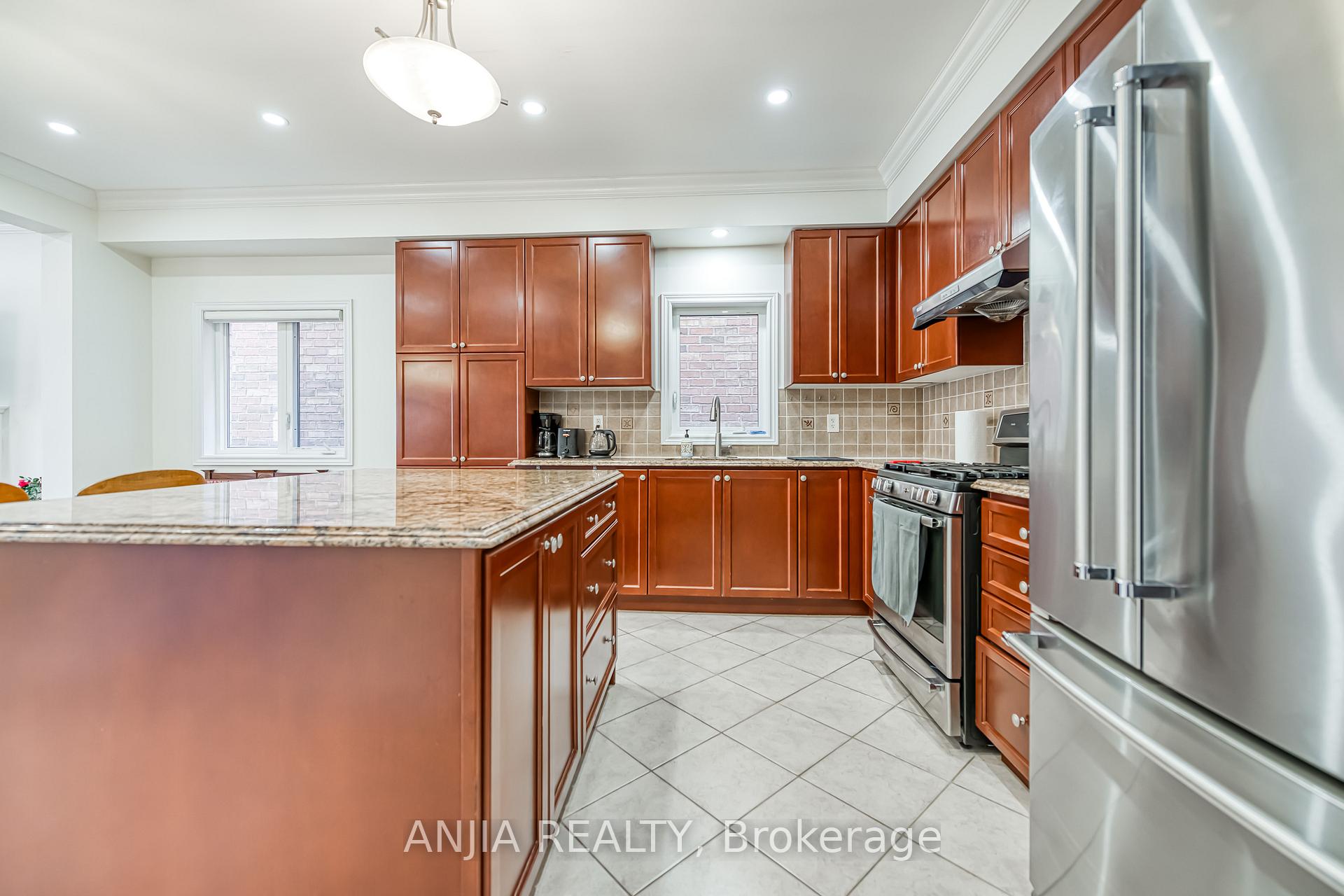 Photo 11 of 103 Shady Oaks Avenue, Markham, Cornell — HOMEH