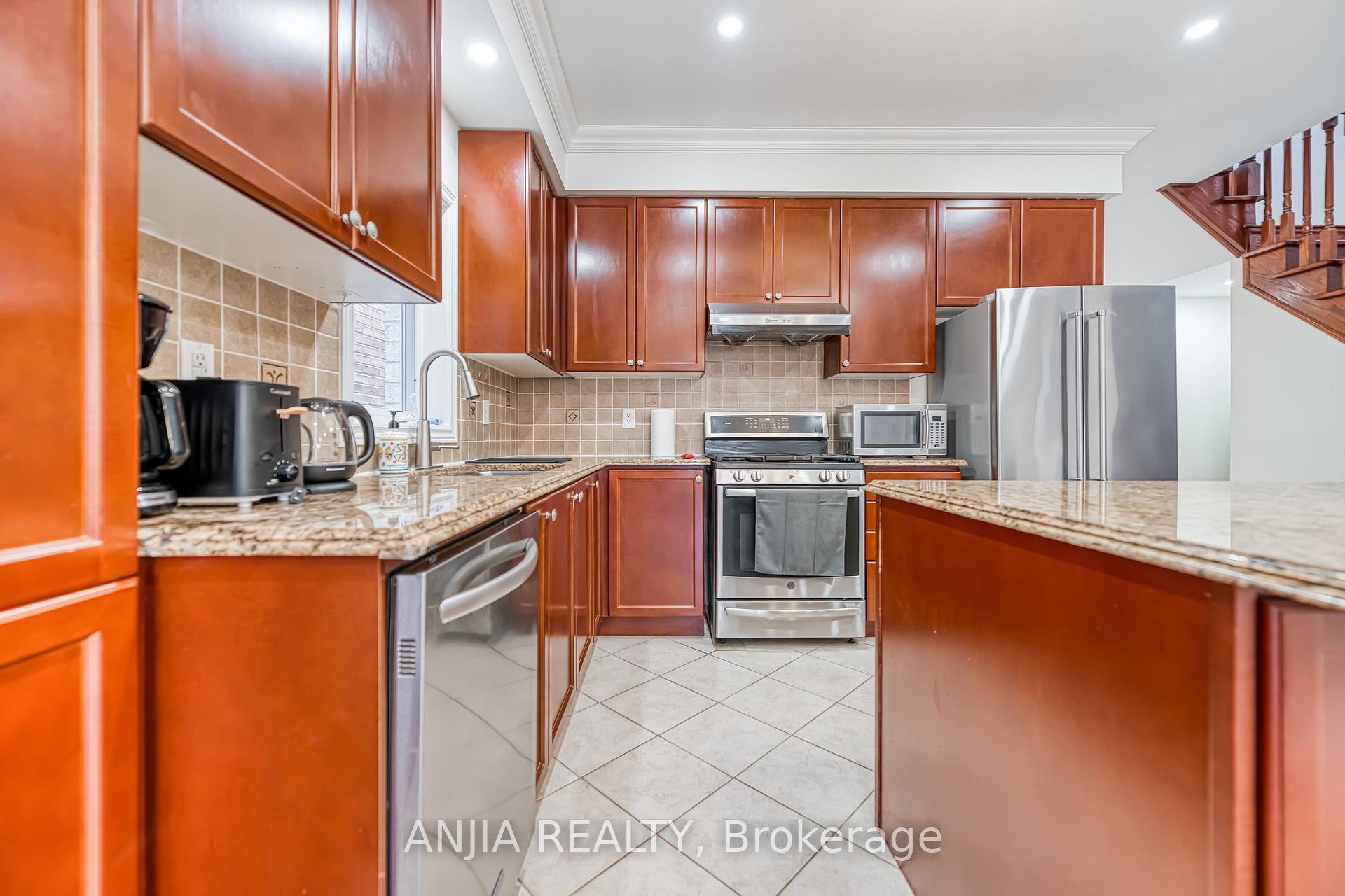 Photo 16 of 103 Shady Oaks Avenue, Markham, Cornell — HOMEH