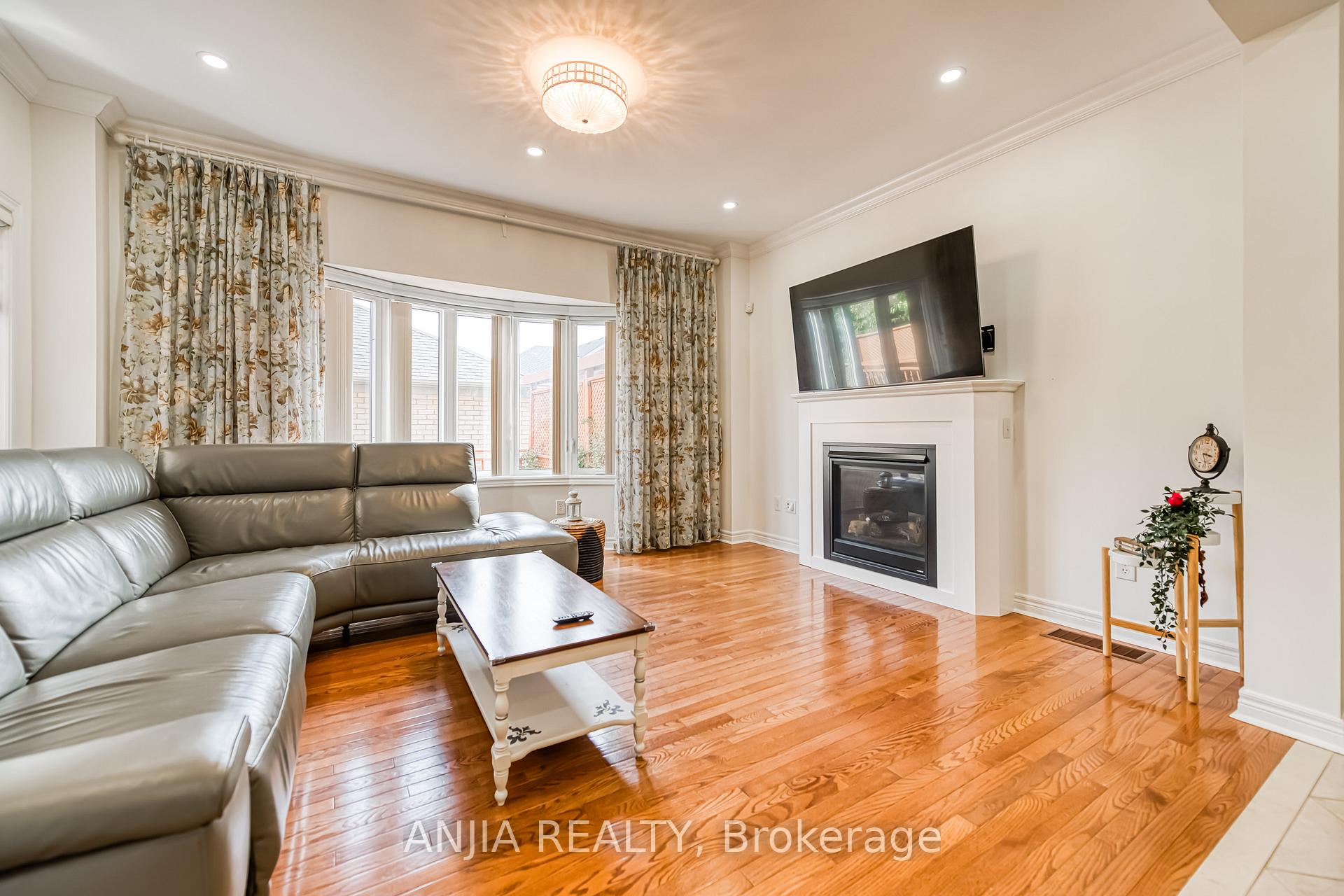 Photo 20 of 103 Shady Oaks Avenue, Markham, Cornell — HOMEH