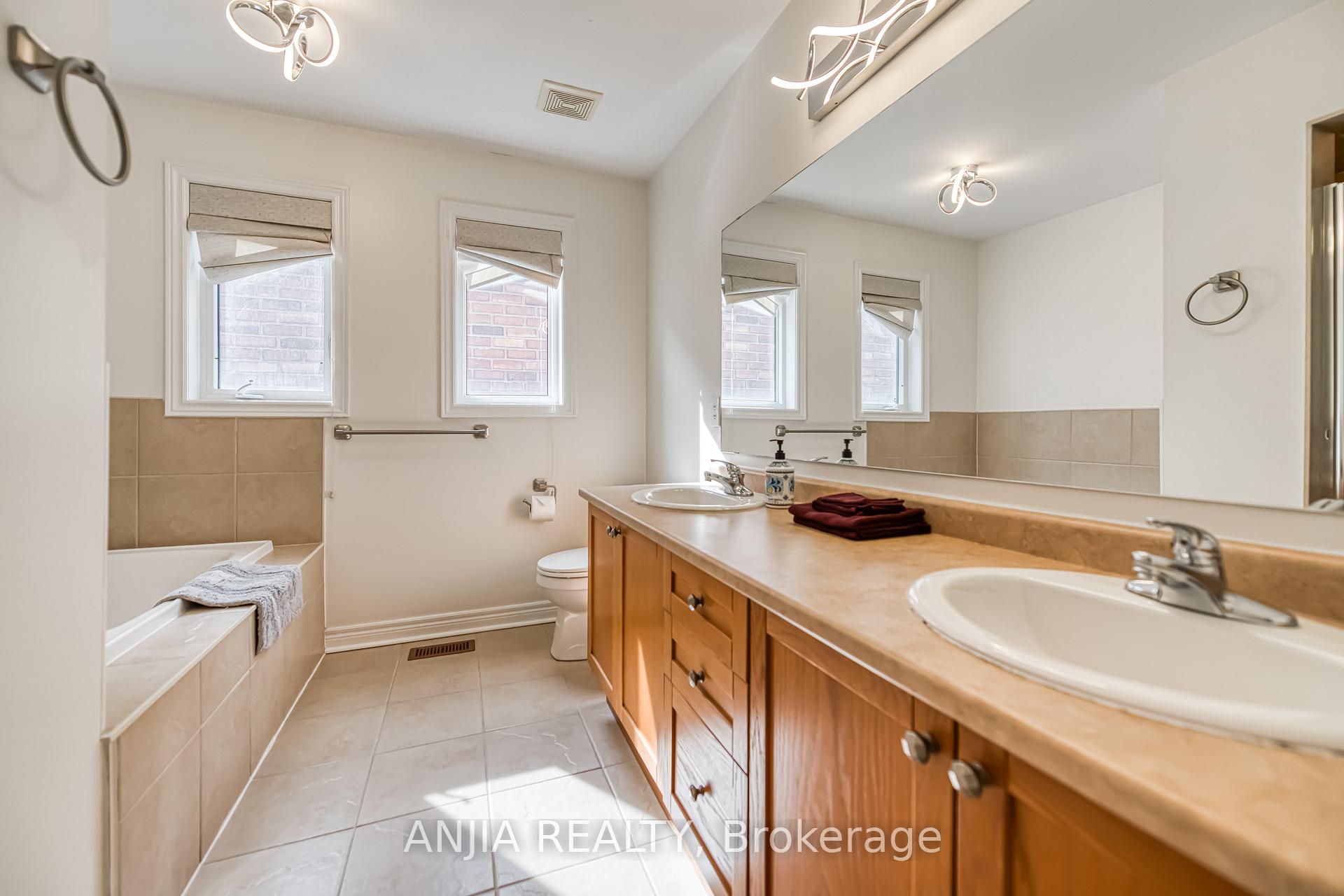 Photo 33 of 103 Shady Oaks Avenue, Markham, Cornell — HOMEH