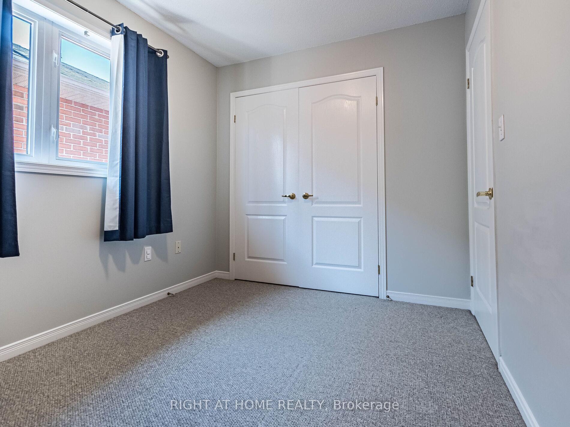 Photo 18 of 23 Glendarling Crescent, Hamilton, Stoney Creek — HOMEH