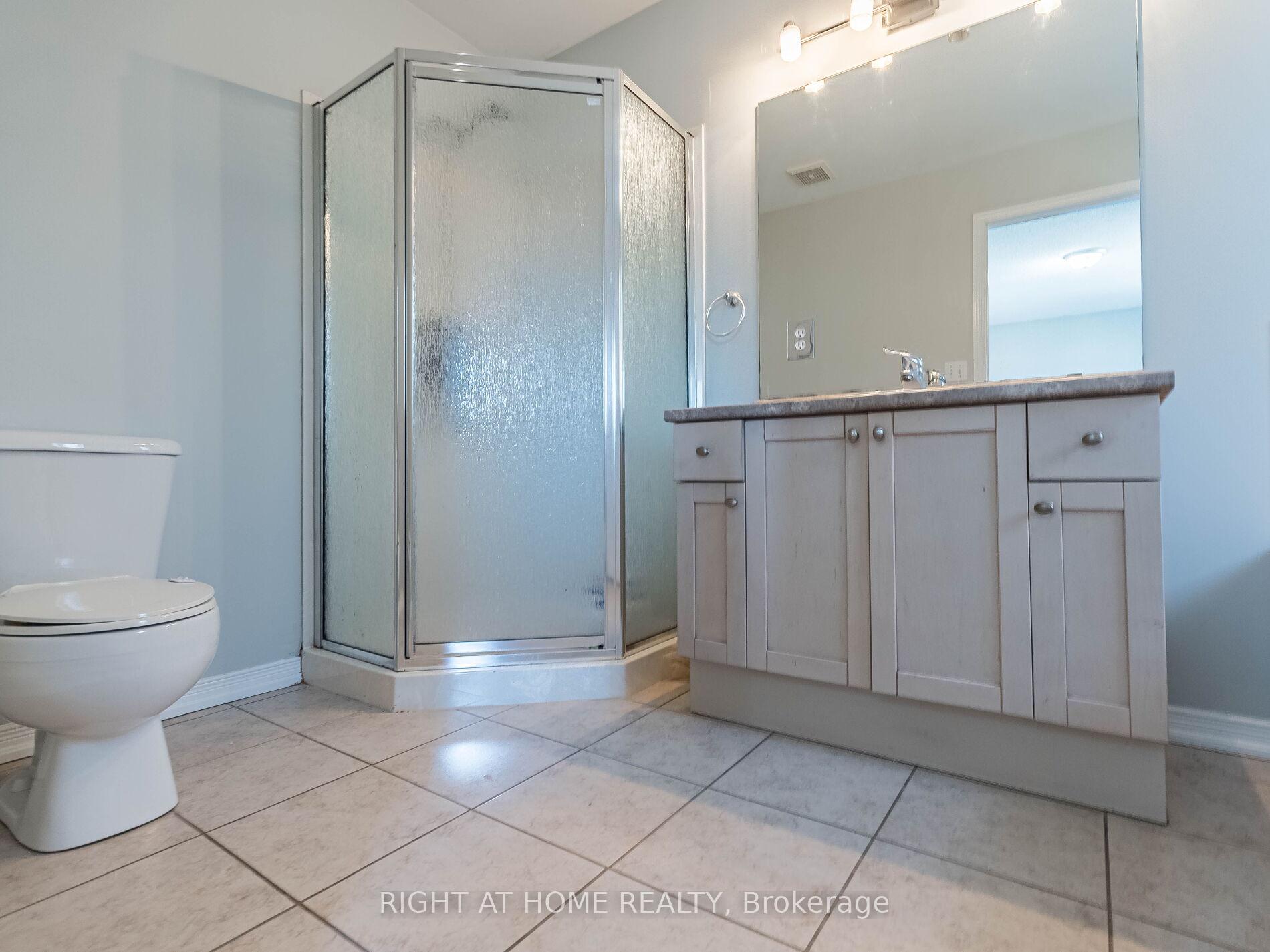 Photo 27 of 23 Glendarling Crescent, Hamilton, Stoney Creek — HOMEH