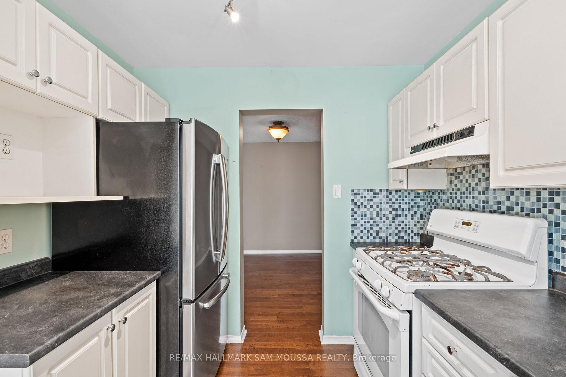 Photo 13 of 11 Highmont Court, Ottawa, Kanata - Kanata Lakes/Heritage Hills — HOMEH