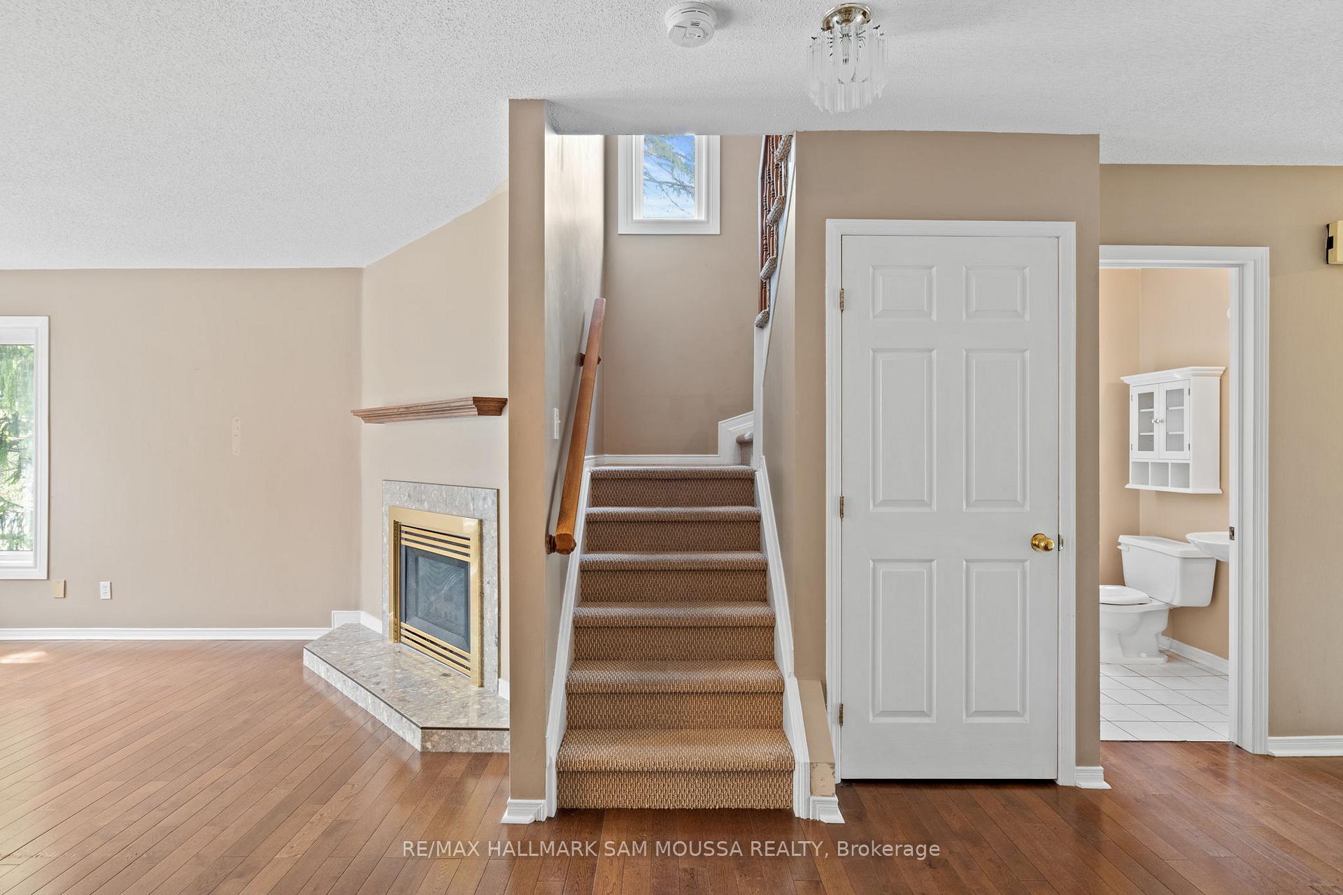 Photo 19 of 11 Highmont Court, Ottawa, Kanata - Kanata Lakes/Heritage Hills — HOMEH