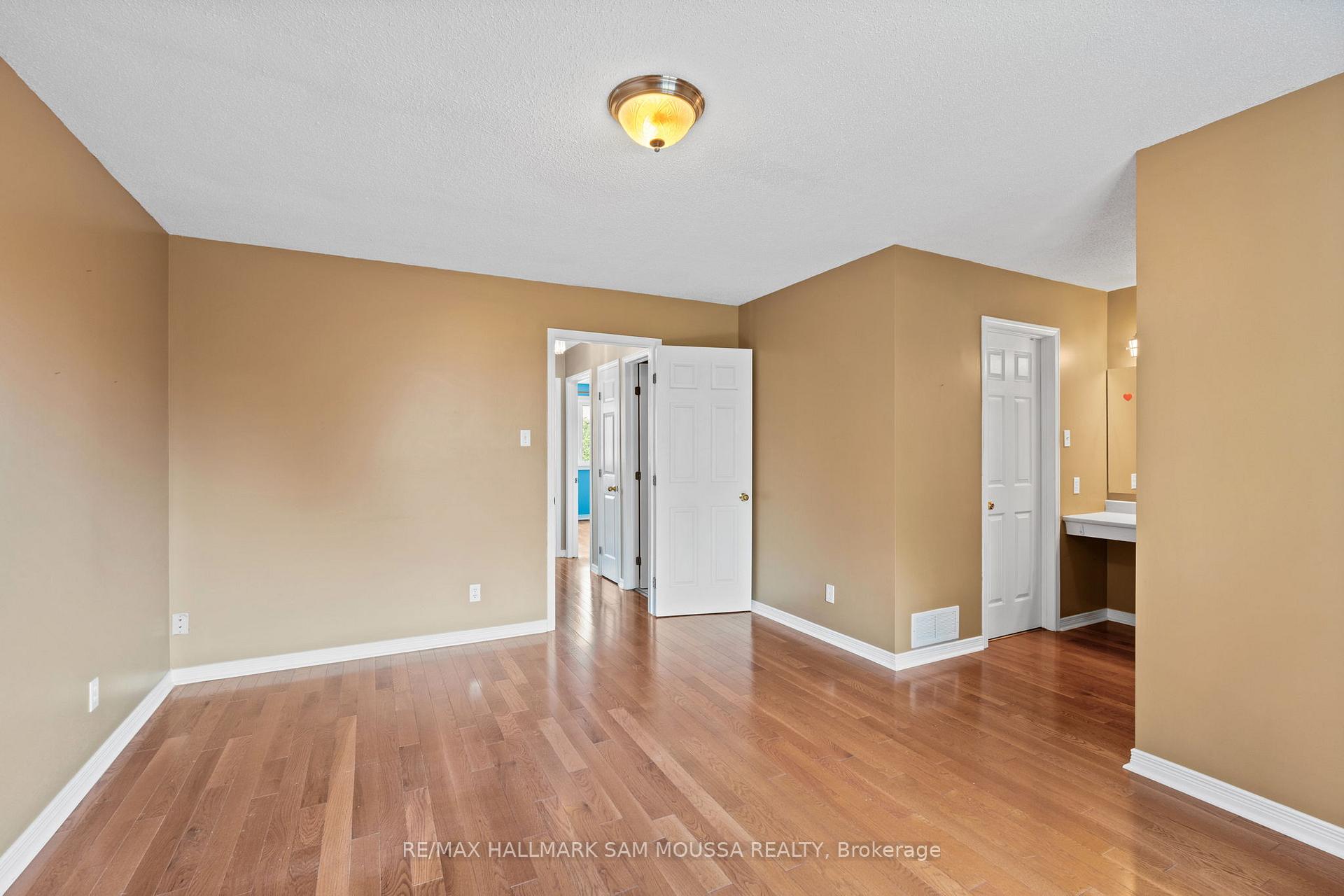 Photo 23 of 11 Highmont Court, Ottawa, Kanata - Kanata Lakes/Heritage Hills — HOMEH