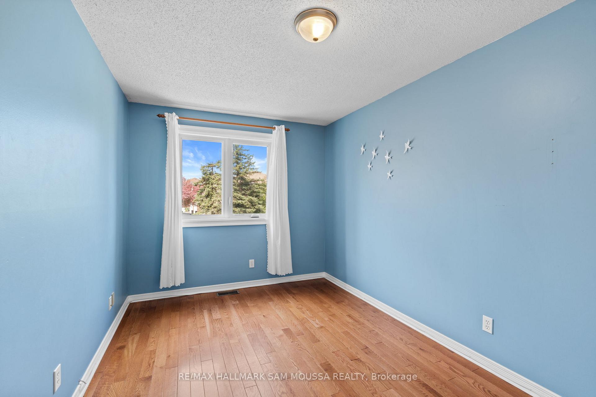 Photo 28 of 11 Highmont Court, Ottawa, Kanata - Kanata Lakes/Heritage Hills — HOMEH