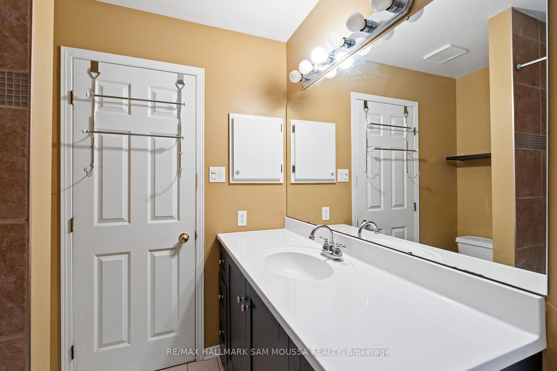 Photo 30 of 11 Highmont Court, Ottawa, Kanata - Kanata Lakes/Heritage Hills — HOMEH