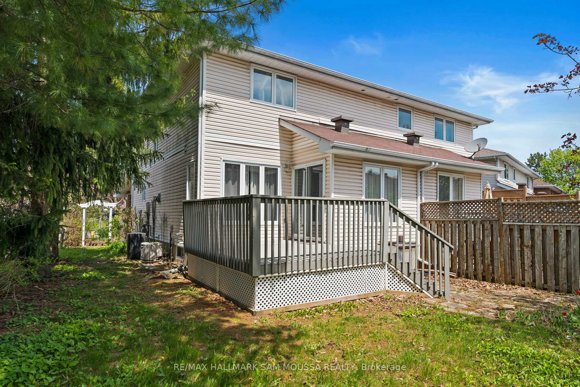 Photo 35 of 11 Highmont Court, Ottawa, Kanata - Kanata Lakes/Heritage Hills — HOMEH