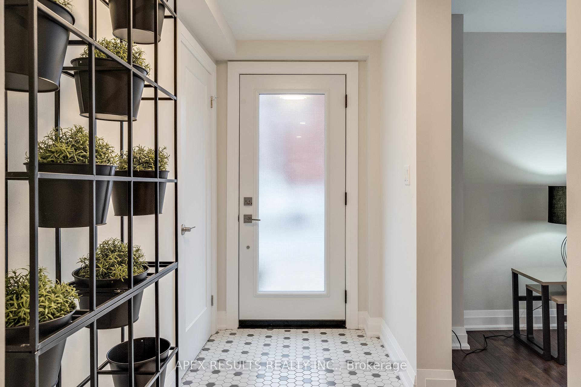 Photo 5 of 58 Spring Street, Hamilton, Corktown — HOMEH