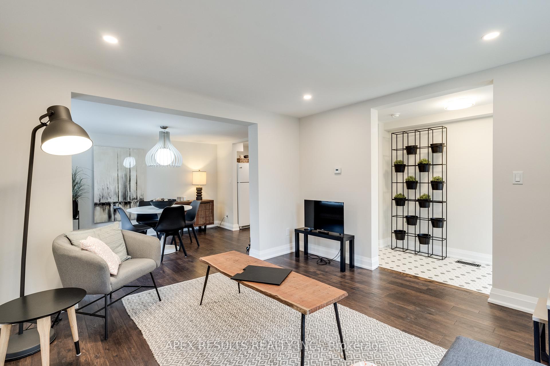 Photo 8 of 58 Spring Street, Hamilton, Corktown — HOMEH
