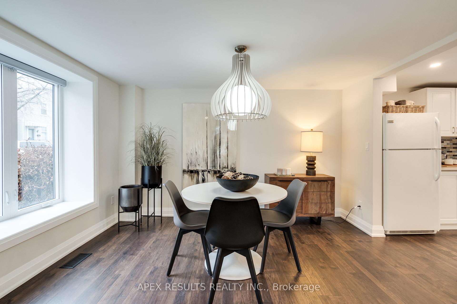 Photo 10 of 58 Spring Street, Hamilton, Corktown — HOMEH