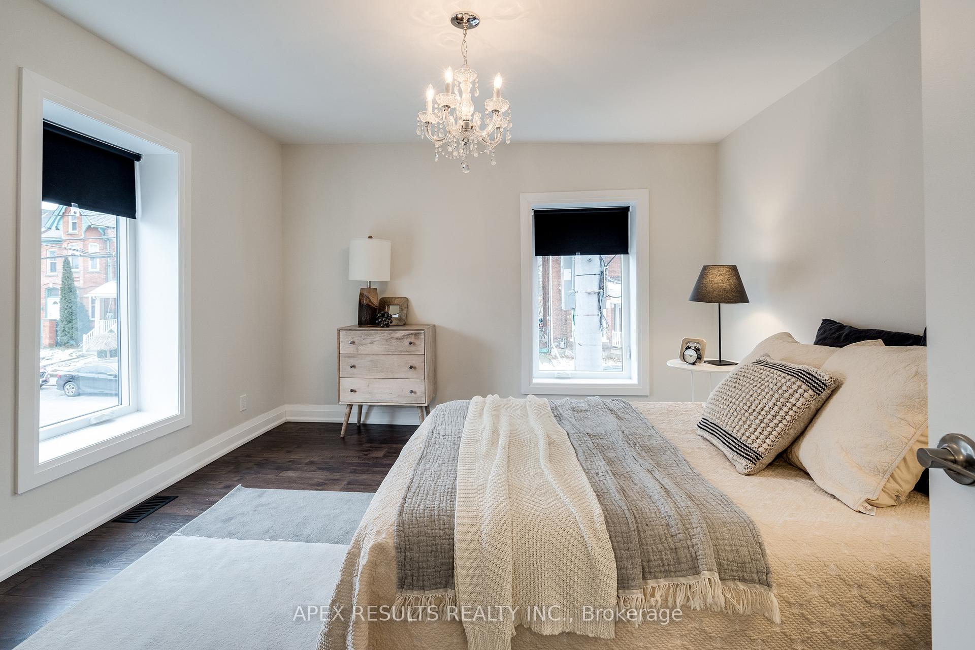 Photo 23 of 58 Spring Street, Hamilton, Corktown — HOMEH
