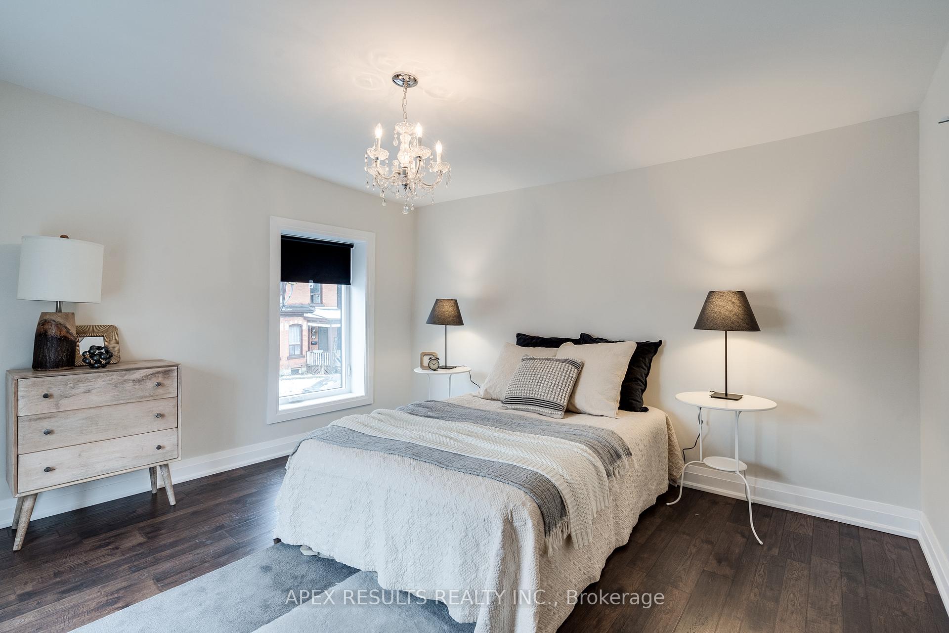 Photo 24 of 58 Spring Street, Hamilton, Corktown — HOMEH