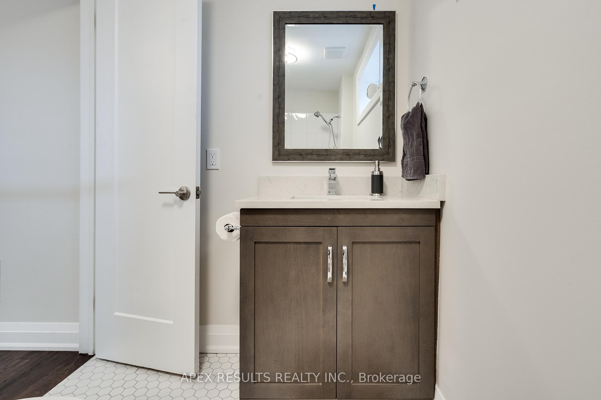 Photo 30 of 58 Spring Street, Hamilton, Corktown — HOMEH