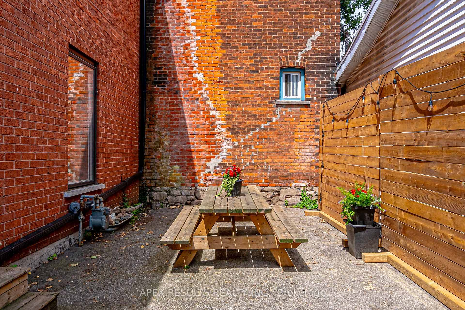 Photo 35 of 58 Spring Street, Hamilton, Corktown — HOMEH