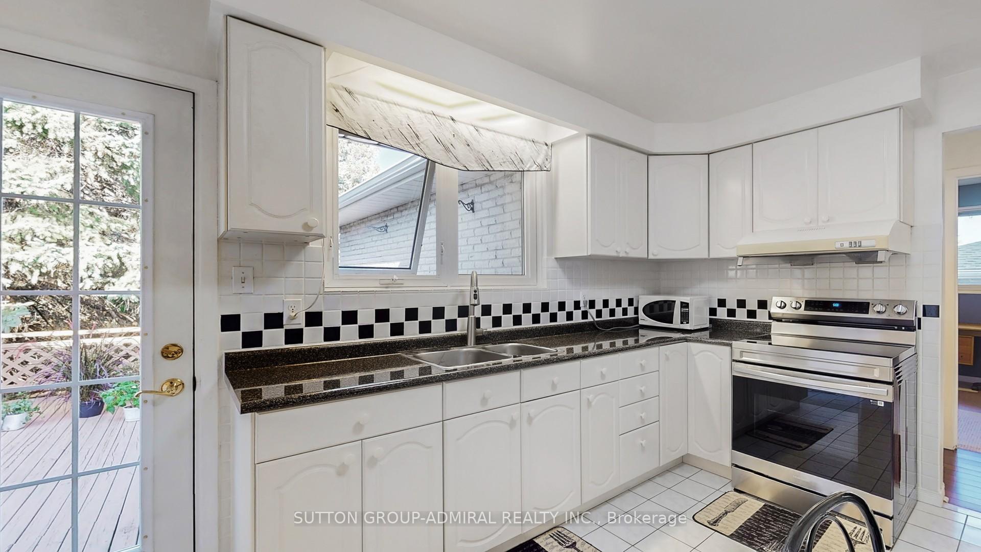 Photo 16 of 62 Shieldmark Crescent, Markham, Royal Orchard — HOMEH