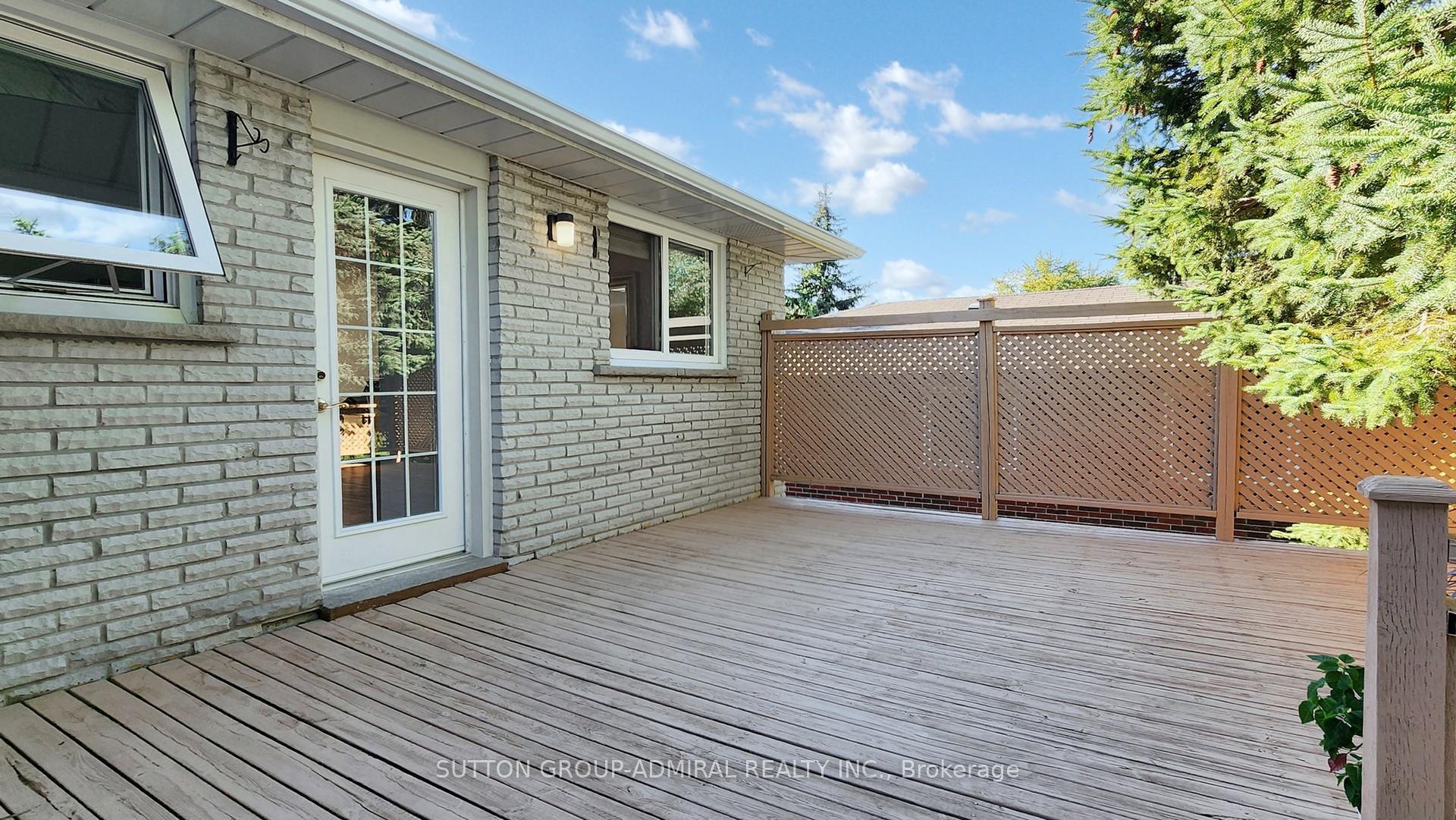 Photo 18 of 62 Shieldmark Crescent, Markham, Royal Orchard — HOMEH