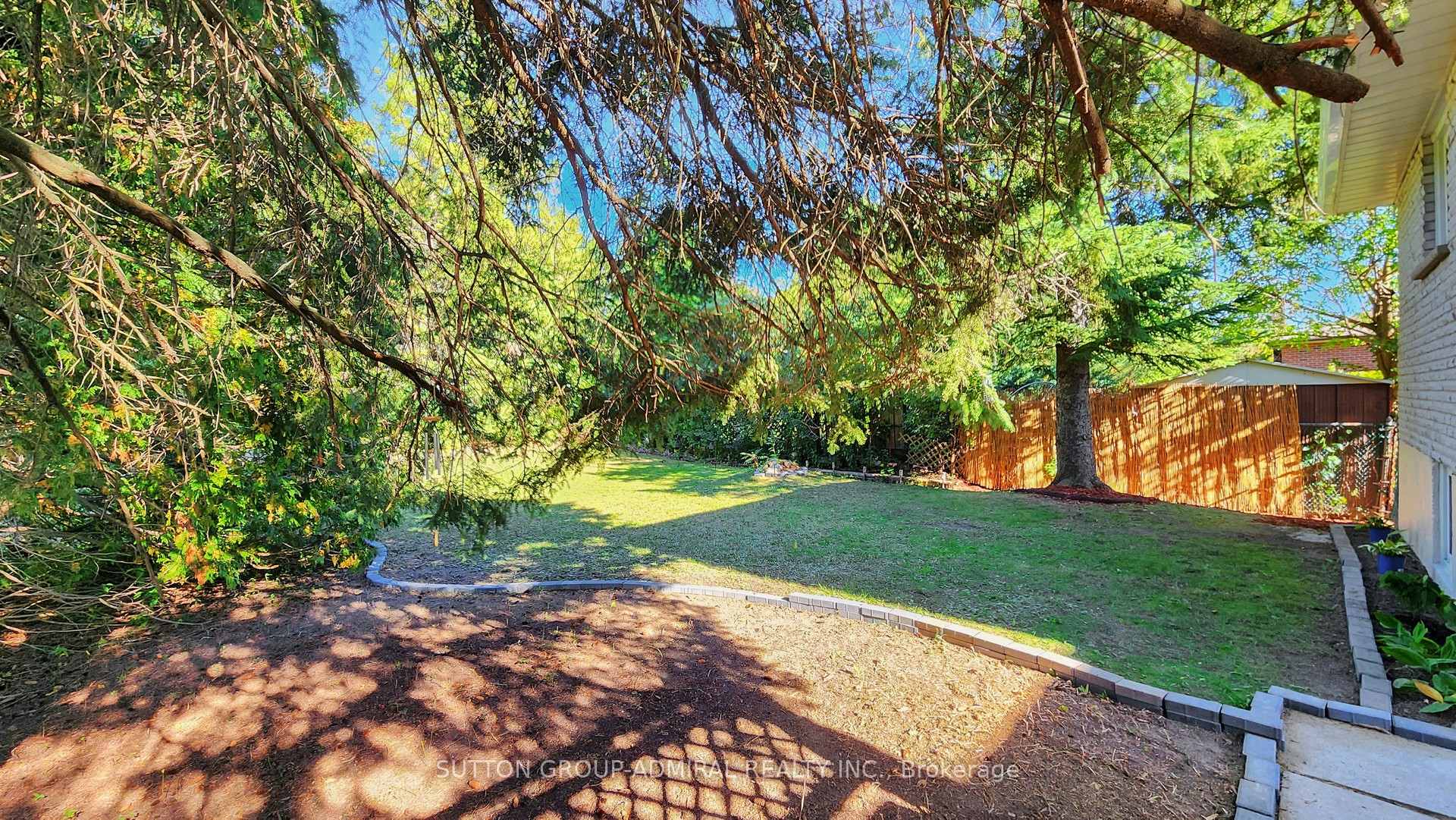 Photo 21 of 62 Shieldmark Crescent, Markham, Royal Orchard — HOMEH