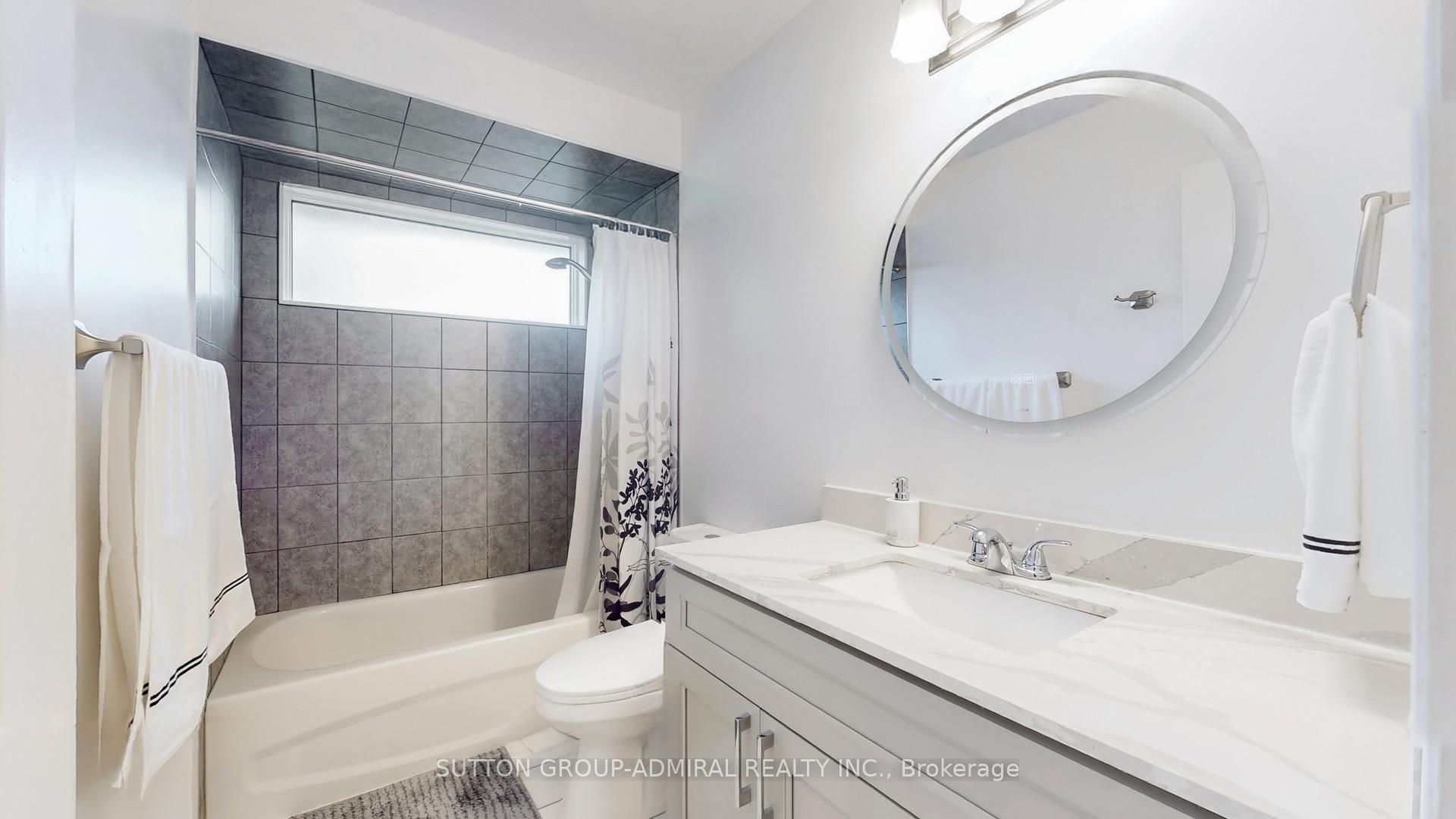 Photo 30 of 62 Shieldmark Crescent, Markham, Royal Orchard — HOMEH