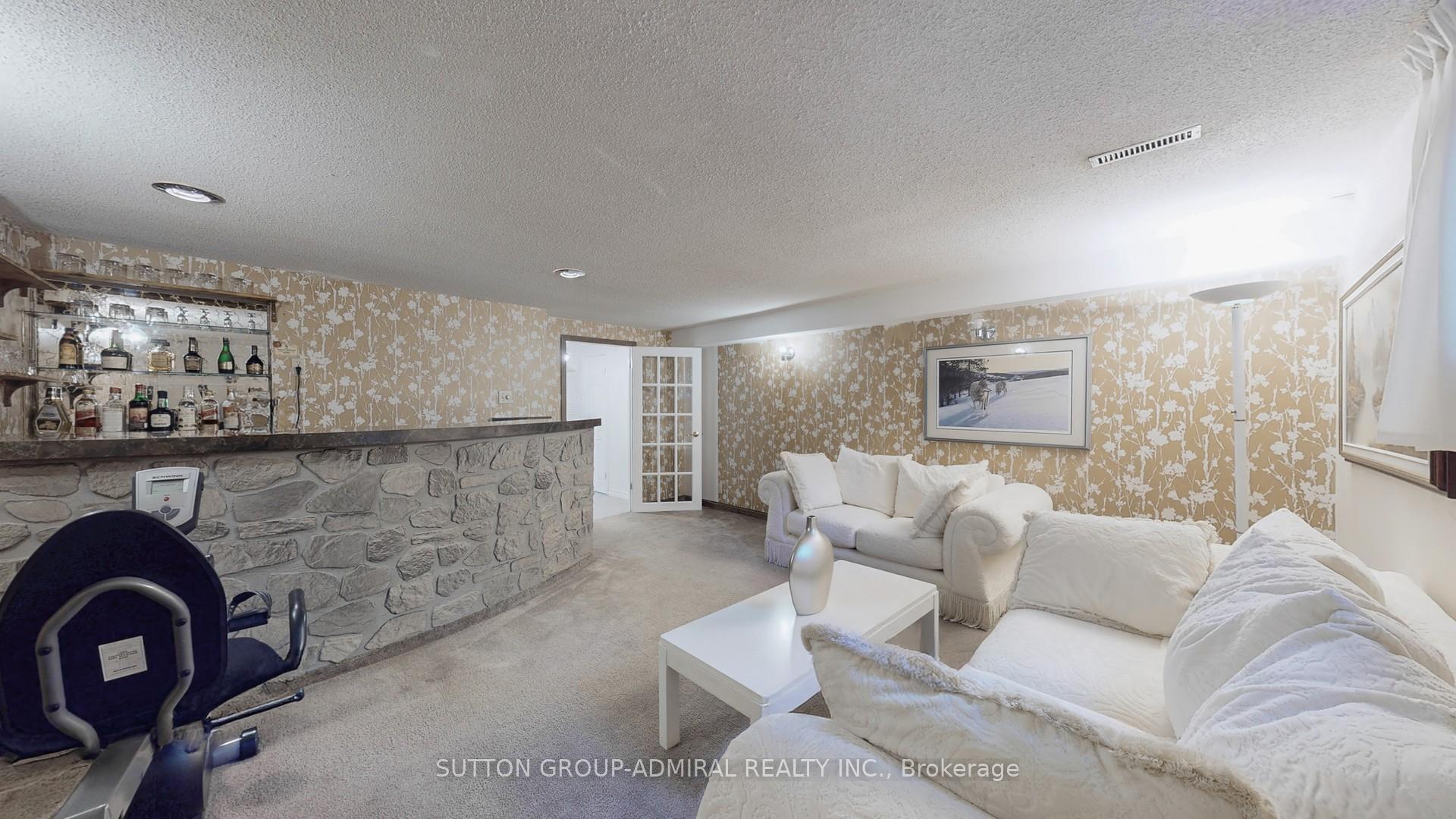 Photo 36 of 62 Shieldmark Crescent, Markham, Royal Orchard — HOMEH