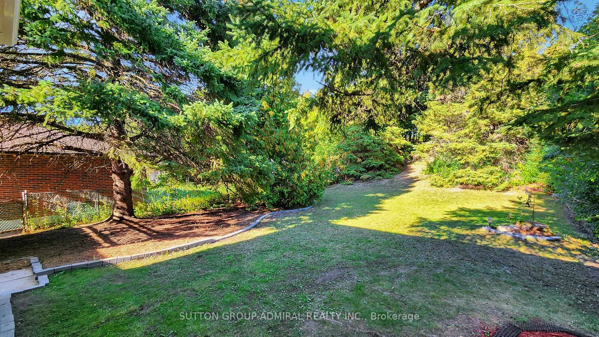 Photo 46 of 62 Shieldmark Crescent, Markham, Royal Orchard — HOMEH