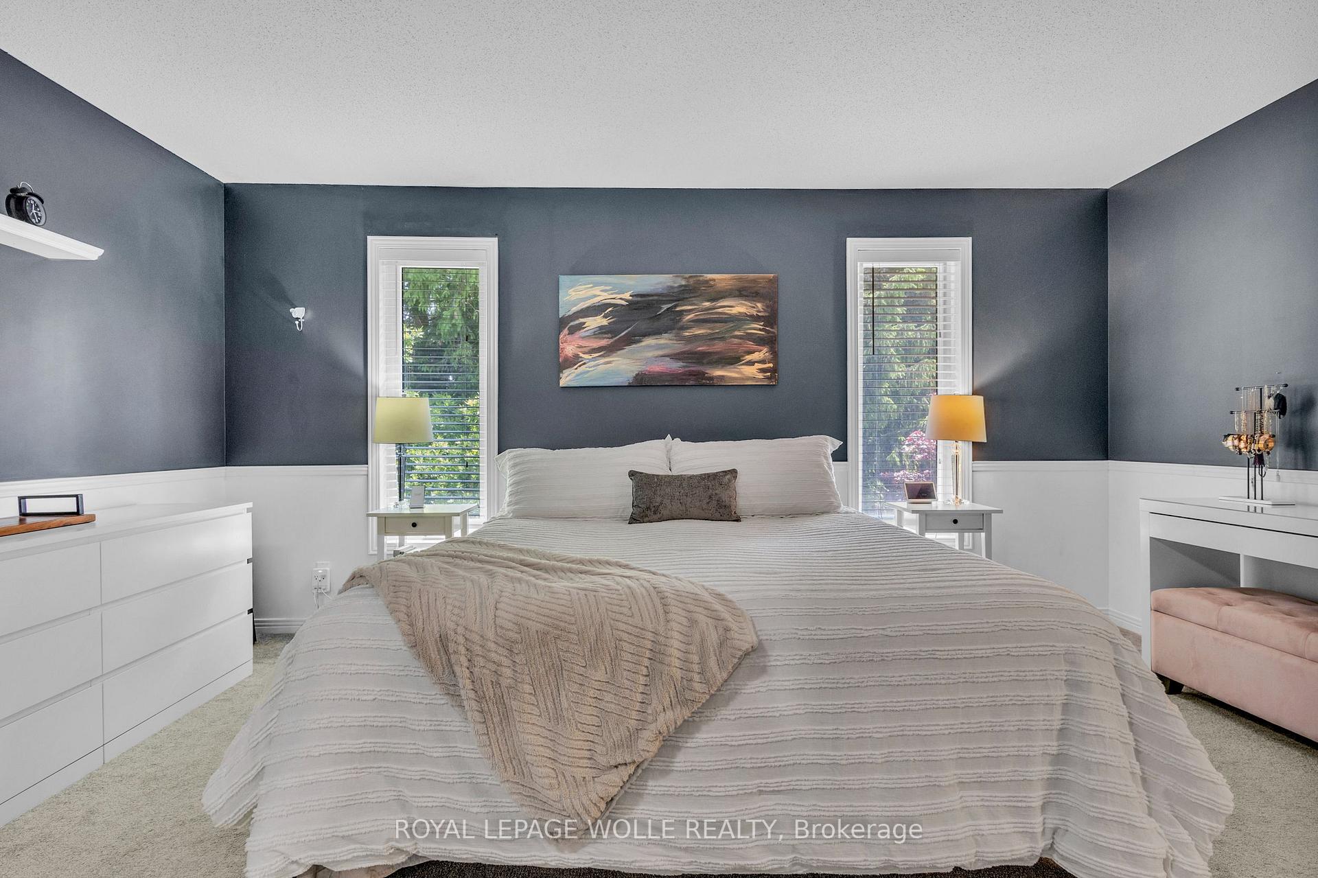 Photo 32 of 34 Daimler Drive, Kitchener — HOMEH