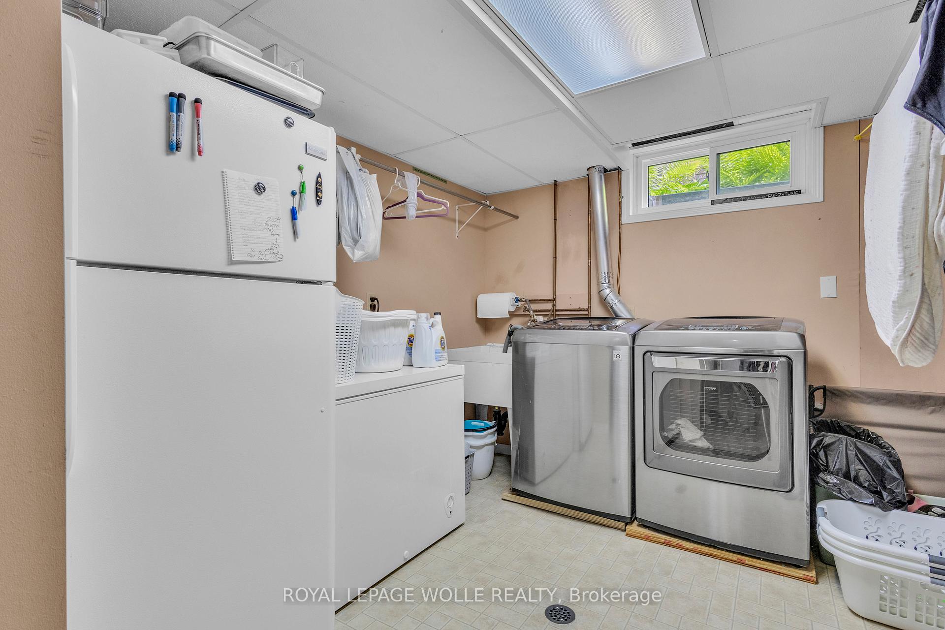 Photo 43 of 34 Daimler Drive, Kitchener — HOMEH