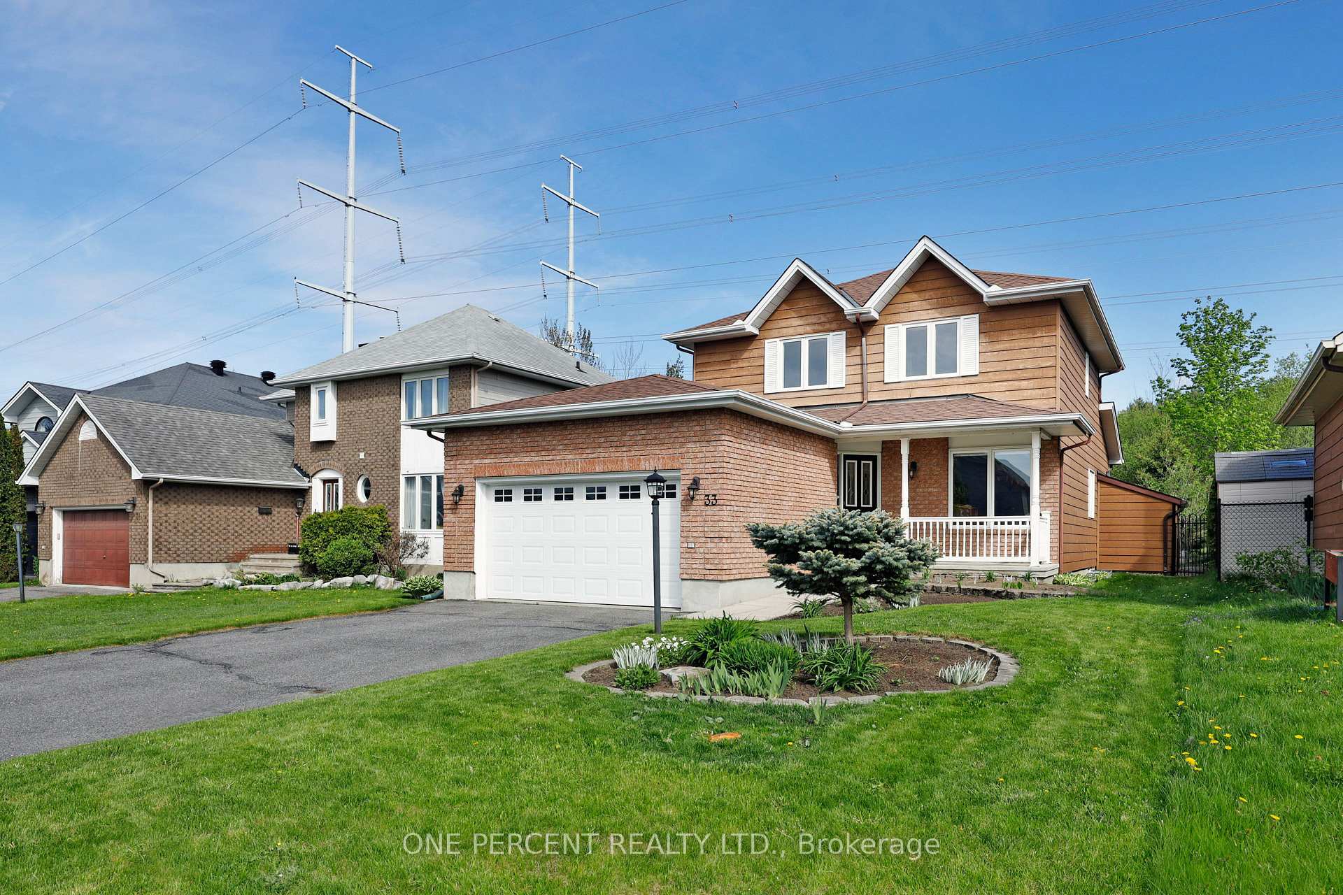Photo 3 of 33 Shannondoe Crescent, Ottawa, Kanata - Bridlewood — HOMEH
