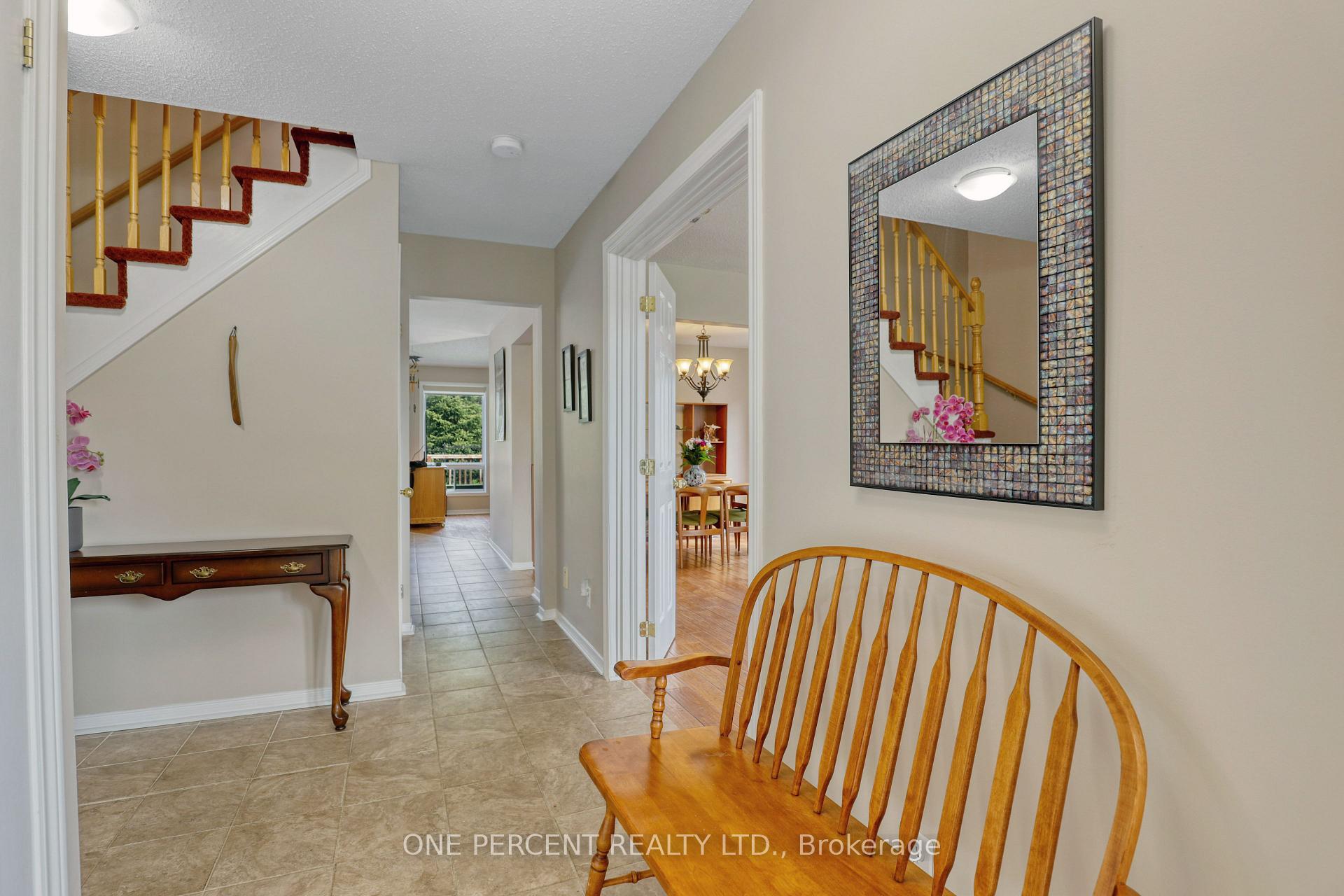 Photo 5 of 33 Shannondoe Crescent, Ottawa, Kanata - Bridlewood — HOMEH