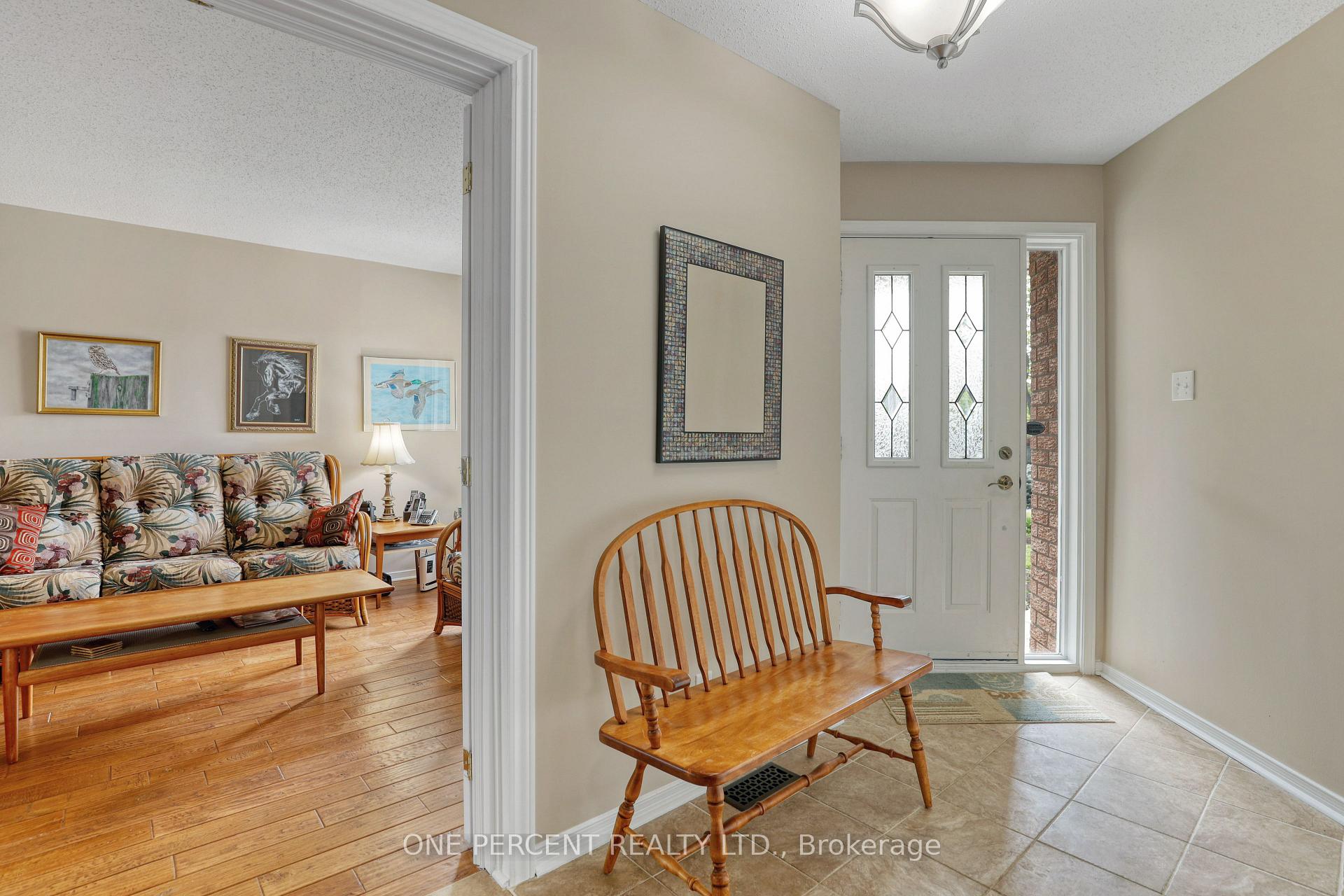 Photo 6 of 33 Shannondoe Crescent, Ottawa, Kanata - Bridlewood — HOMEH
