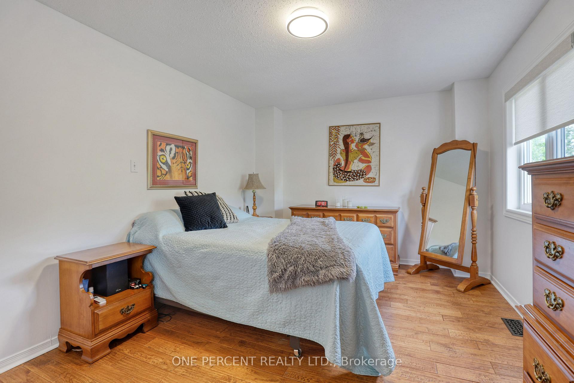 Photo 22 of 33 Shannondoe Crescent, Ottawa, Kanata - Bridlewood — HOMEH